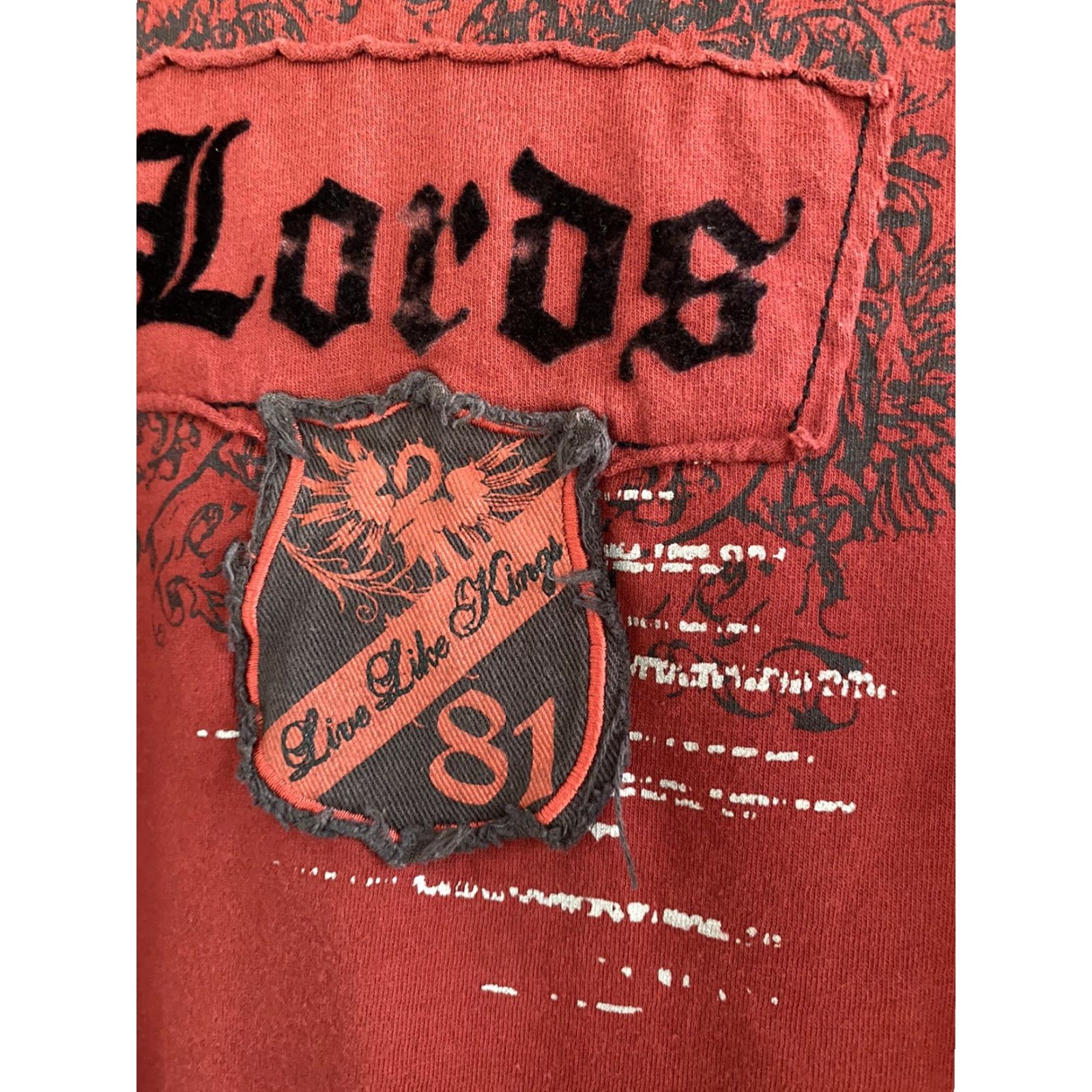 Guess GUESS Mens Long Sleeve Red Shirt L Crew Neck Live Like Kings Road Lords Patch Size US L / EU 52-54 / 3 - 3 Thumbnail