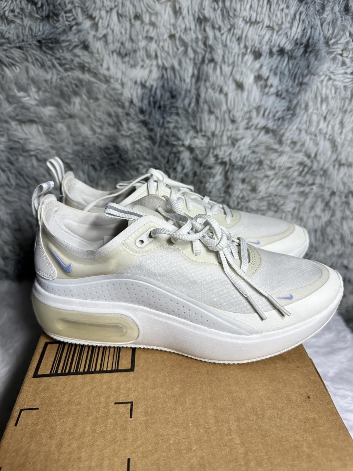 Nike Nike Air Max 720 White Sneakers Size US 7.5 / IT 37.5 - 1 Thumbnail