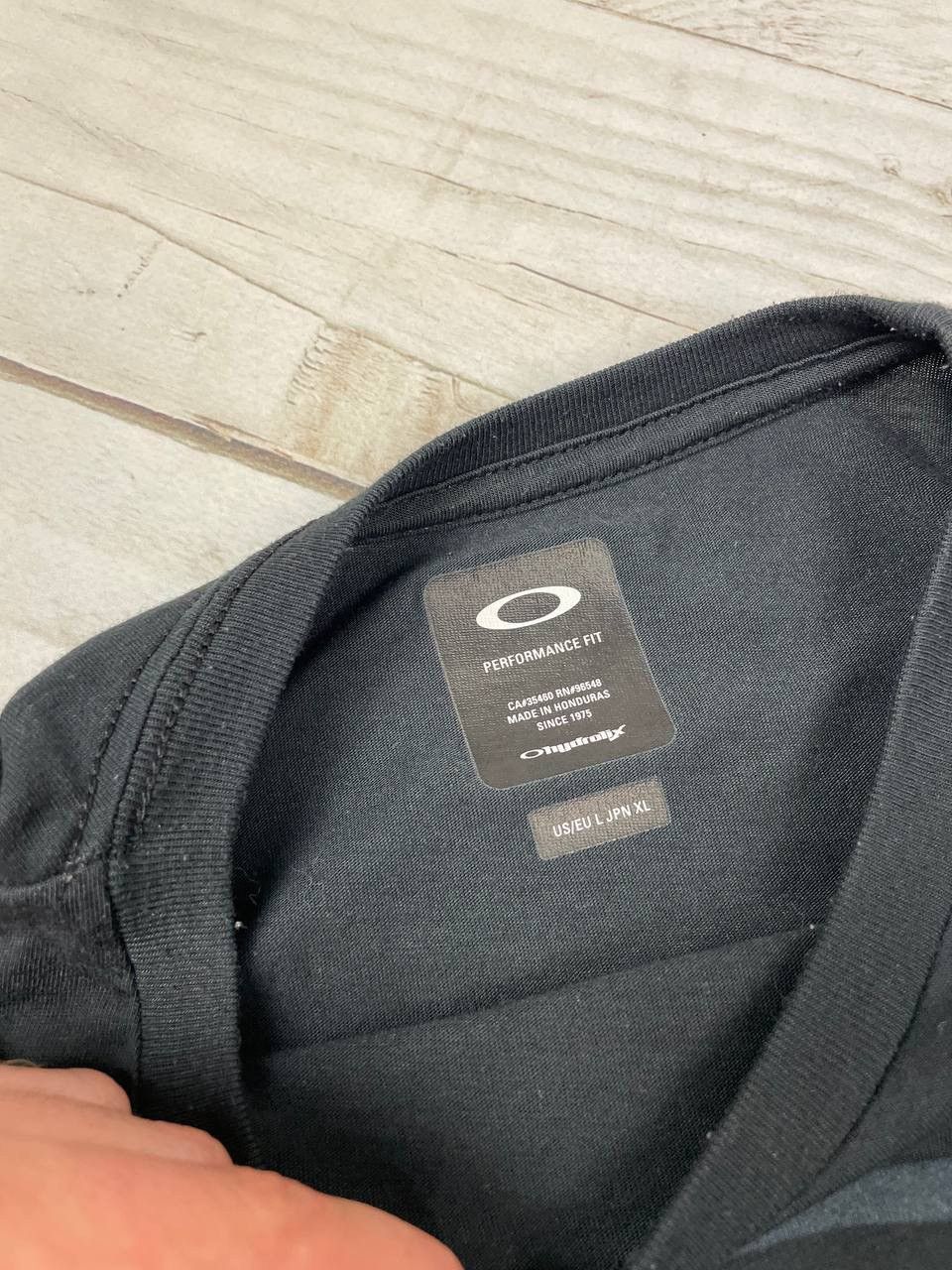 Oakley Oakley T-Shirt Big Logo 2000s Size US L / EU 52-54 / 3 - 7 Thumbnail