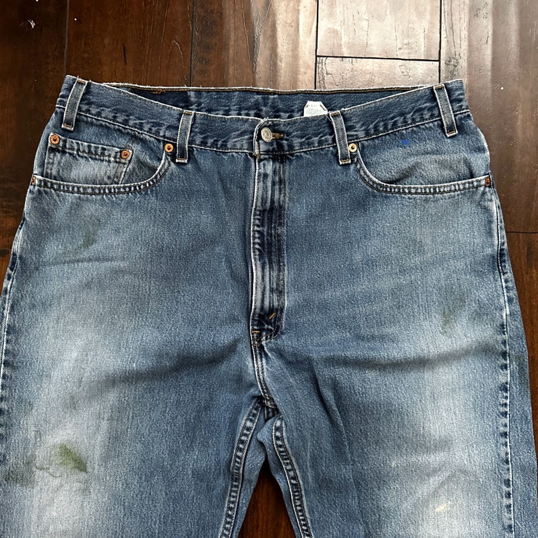 Levi's VINTAGE Levi's 505 Jeans Straight Mens 40x30 Blue Denim 90s 80s 90s Comfort jeans USA Leather tag? Wait. Size US 40 / EU 56 - 2 Thumbnail