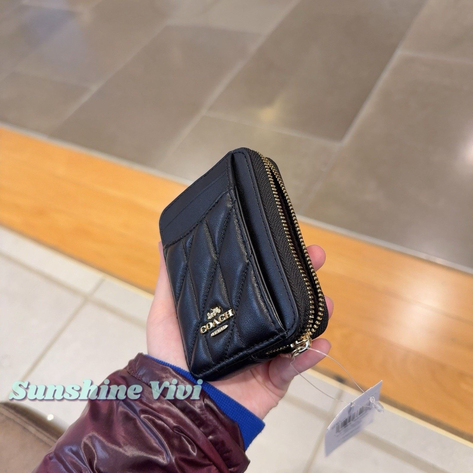 Coach NWT Coach Zip Card Case Quilting CZ467 Leather, Gold/Black Size ONE SIZE - 3 Thumbnail