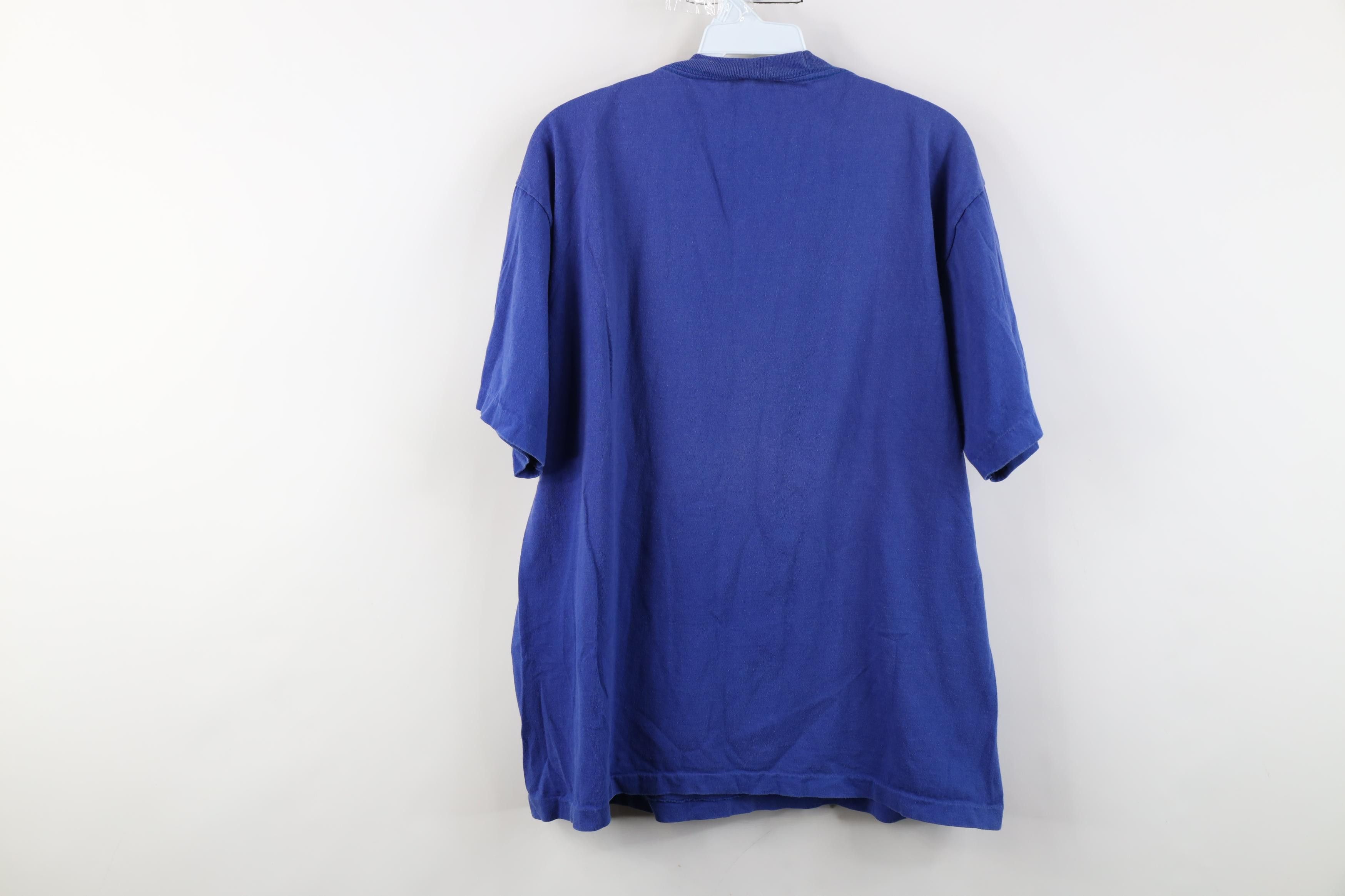 Vintage Vintage 90s Red Bull Energy Drink Thailand Thai T-Shirt Blue Size US L / EU 52-54 / 3 - 10 Thumbnail