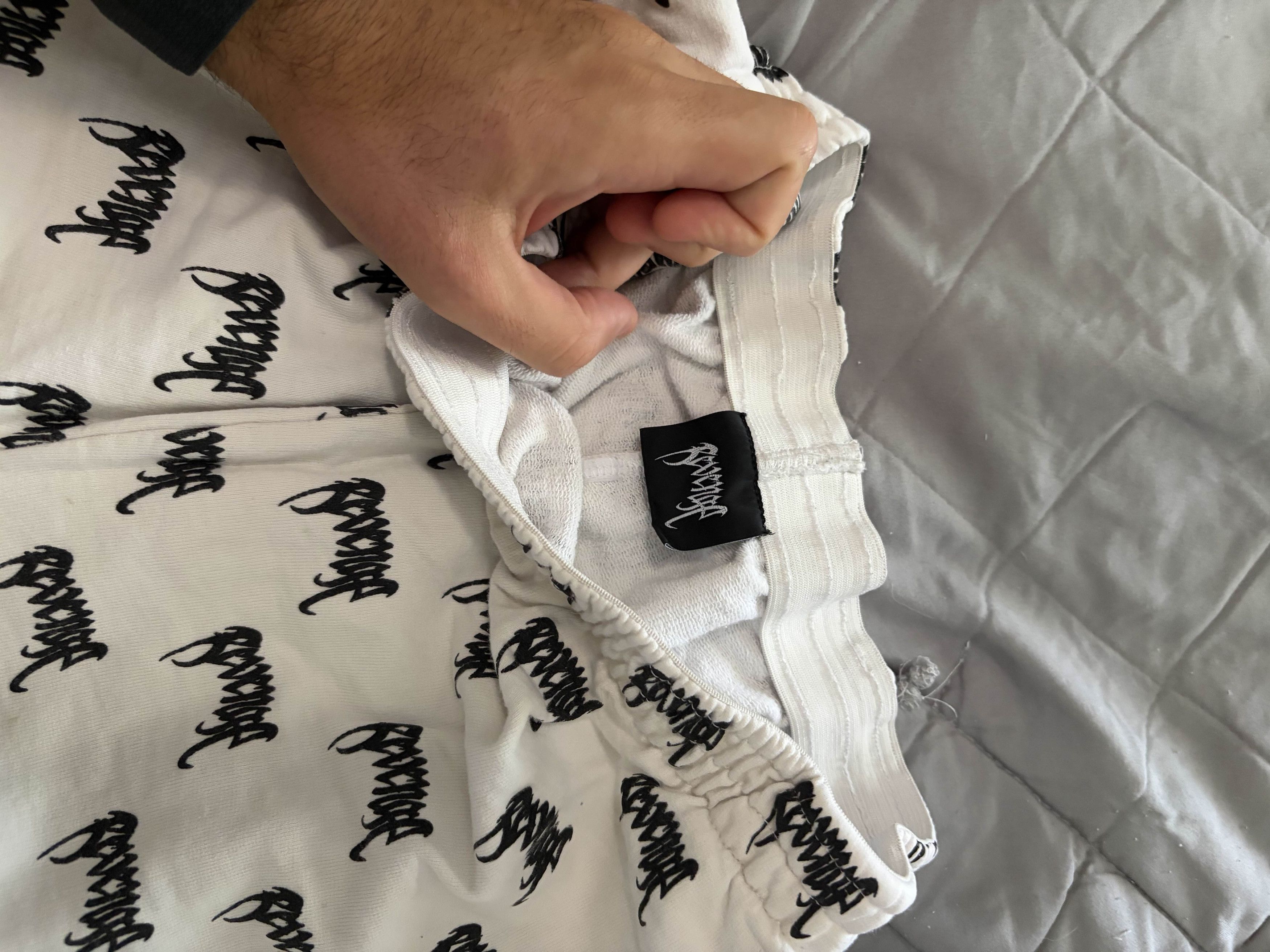 Revenge Revenge All Over Shorts Size US 38 / EU 54 - 3 Thumbnail