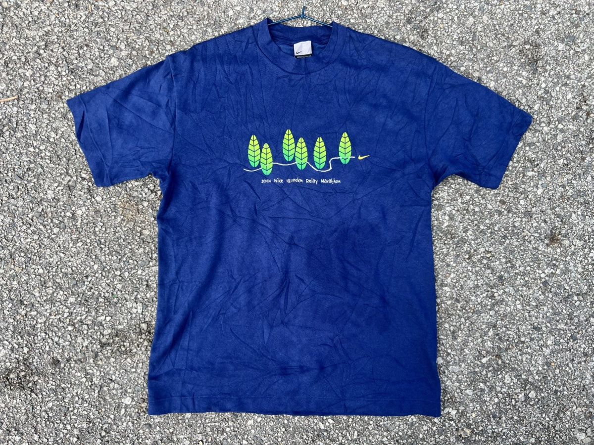 Nike × Vintage Nike Vintage Y2K 2001 Relay Marathon Size US L / EU 52-54 / 3 - 1 Thumbnail