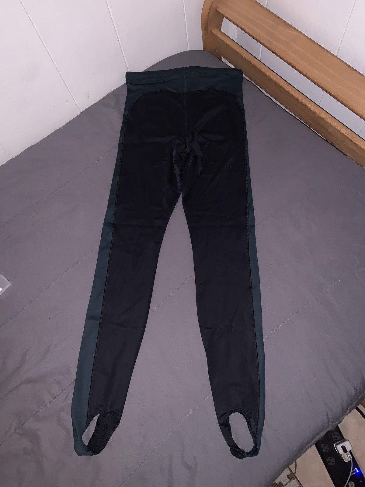 SKIMS Womens - Skims High Waisted 26” Stirrup Leggings - Size S Size 26" / US 2 / IT 38 - 3 Thumbnail