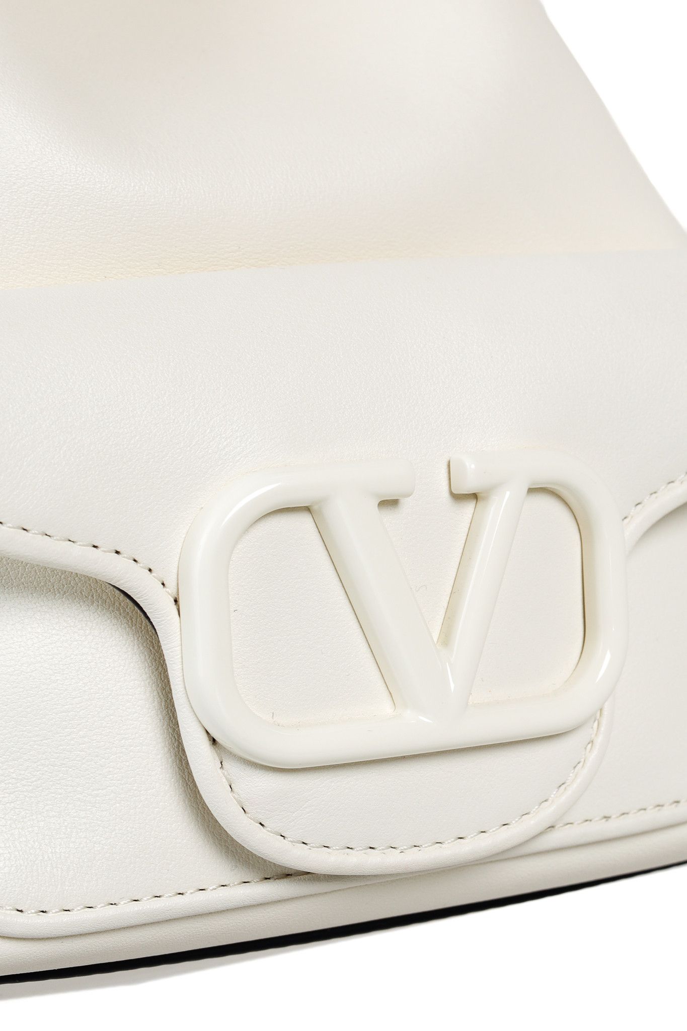 Valentino Valentino Garavani Ivory Off-White Loco Calfskin Bucket Bag Size ONE SIZE - 8 Thumbnail