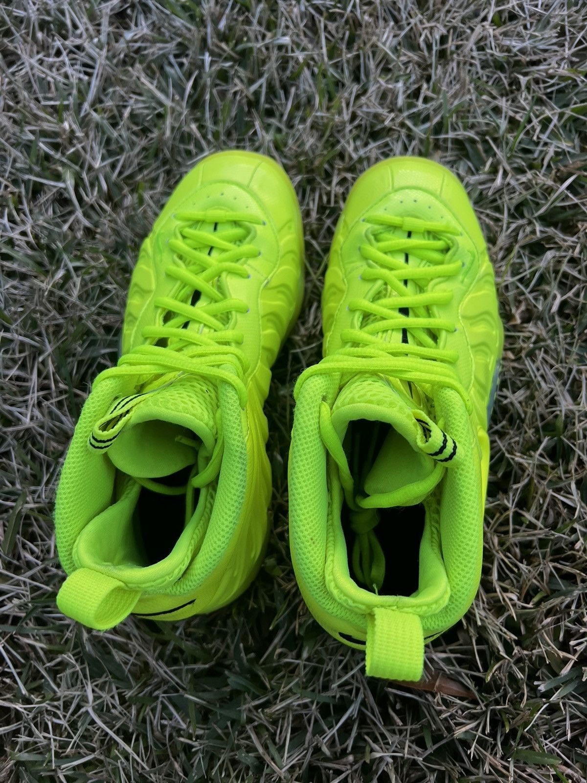 Nike CLEAN Nike Air Foamposite Volt 2021 size 5.5 Womens Shoes Size US 5.5 / IT 35.5 - 4 Thumbnail