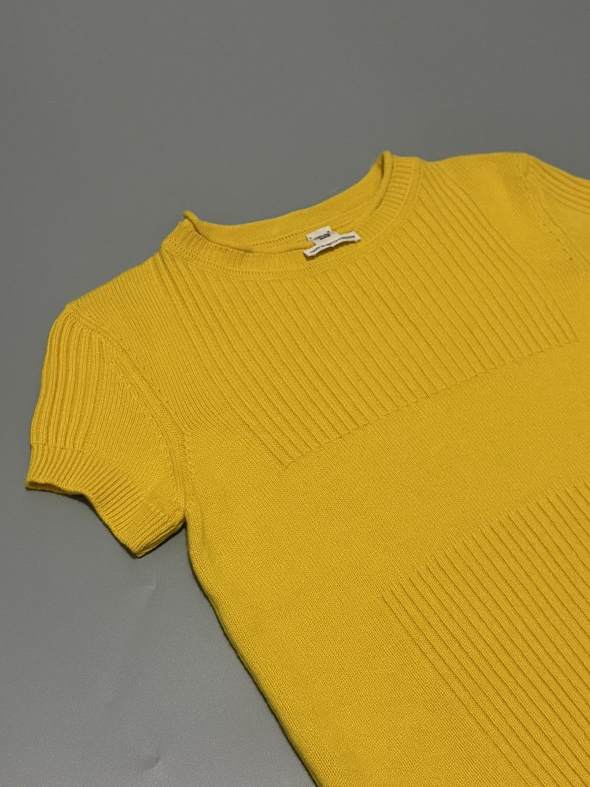 Hermes Hermes Short Sleeve Knit - Yellow Size S / US 4 / IT 40 - 3 Thumbnail