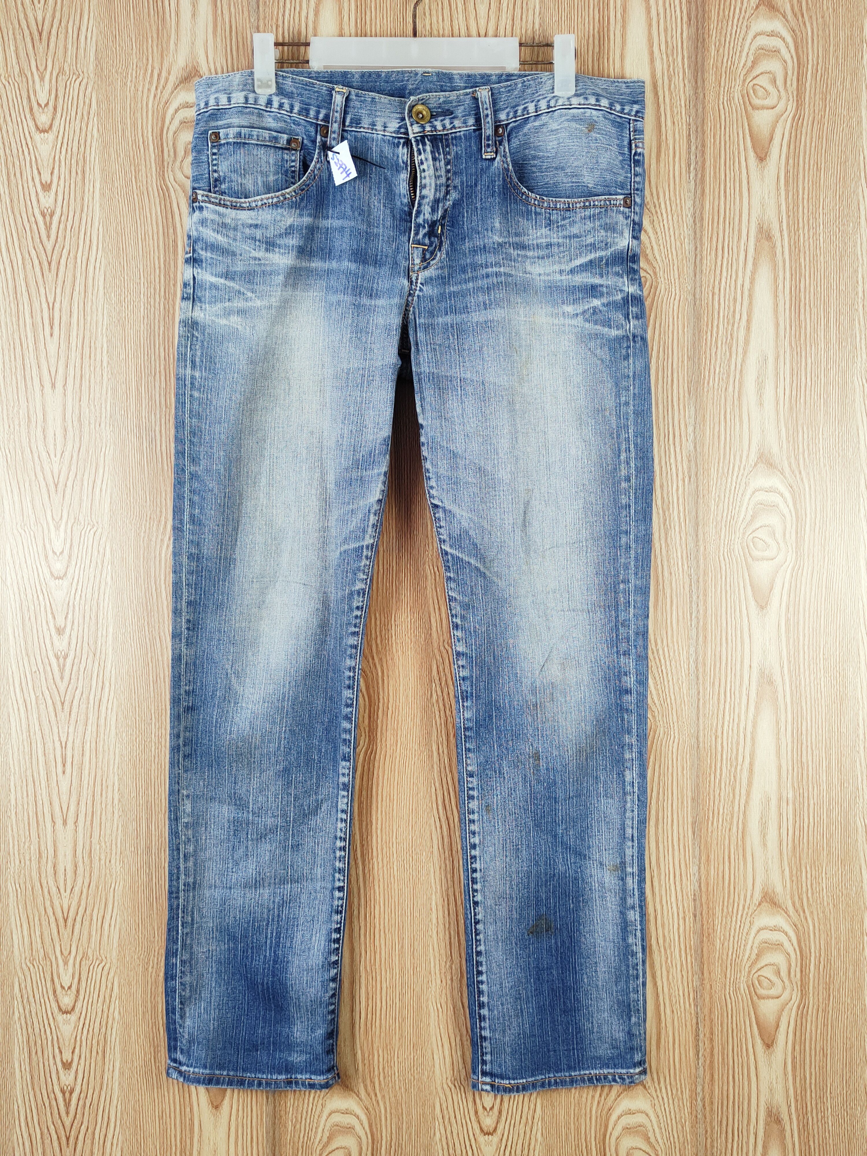 Japanese Brand Uniqlo Blue Faded Distressed Ripped Jeans #S2774 Size US 34 / EU 50 - 1 Thumbnail