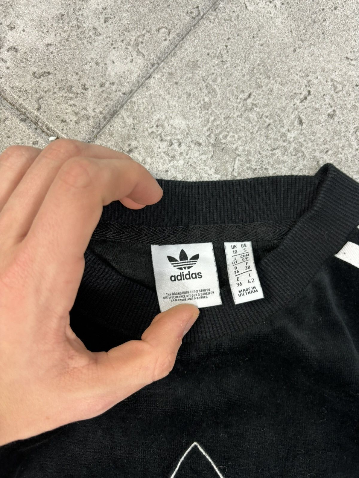 Adidas × Vintage Y2K Velor Crewneck Sweatshirt Adidas Big Logo 3 Stripes 00s Size US S / EU 44-46 / 1 - 7 Thumbnail
