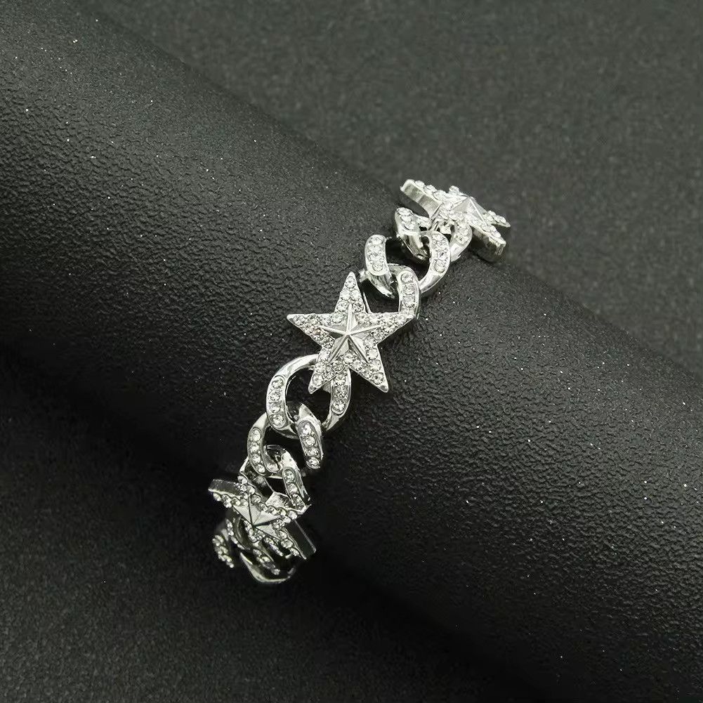 Jewelry New Star Cuff Bracelet Size ONE SIZE - 1 Thumbnail