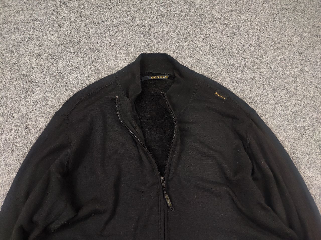 Other Devold shield zip Wool blend Pullover jacket Hiking Thermal Size US M / EU 48-50 / 2 - 5 Thumbnail