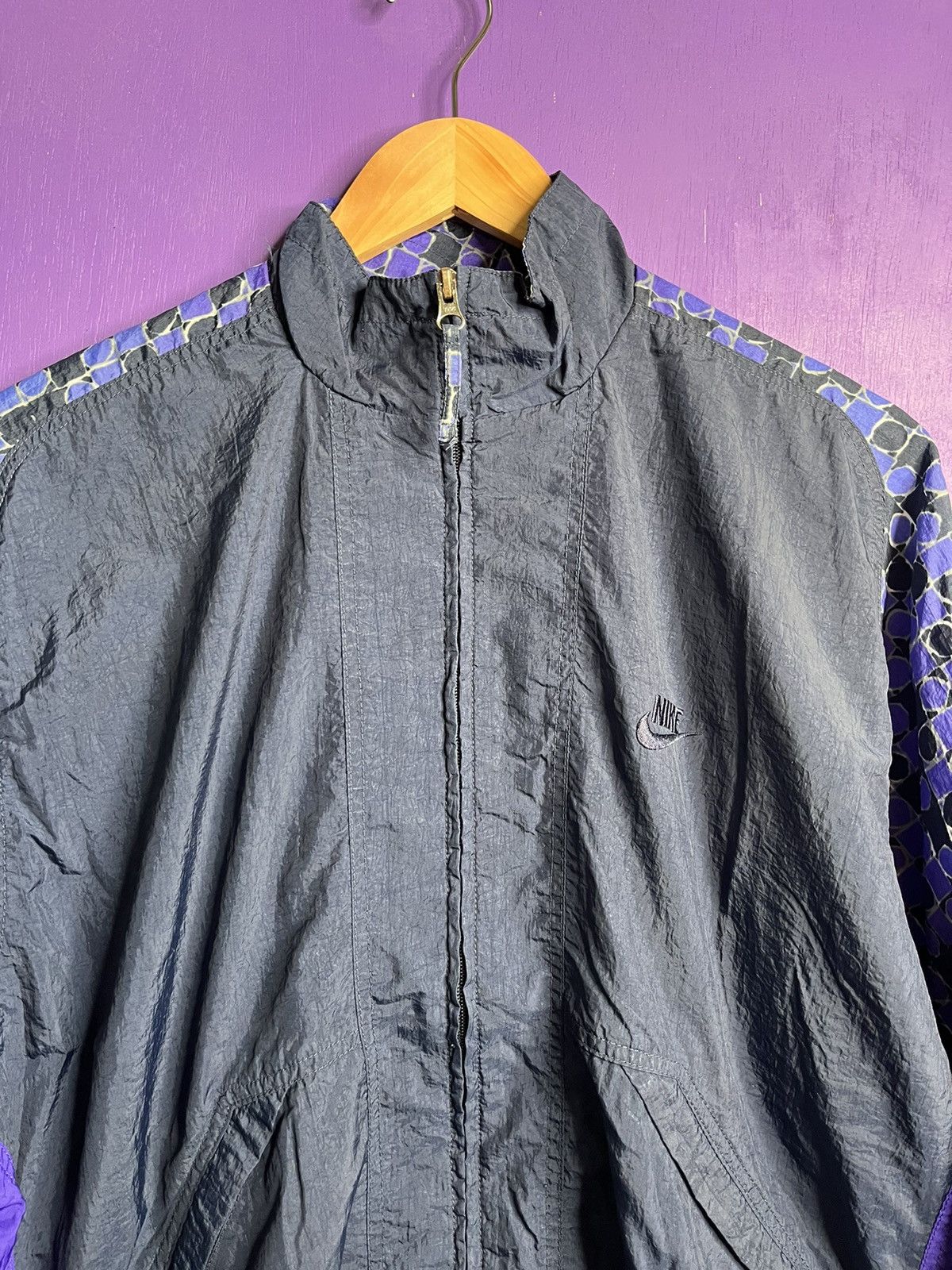 Nike × Vintage Vintage 90s Nike sleeve pattern windbreaker jacket Size US M / EU 48-50 / 2 - 3 Thumbnail