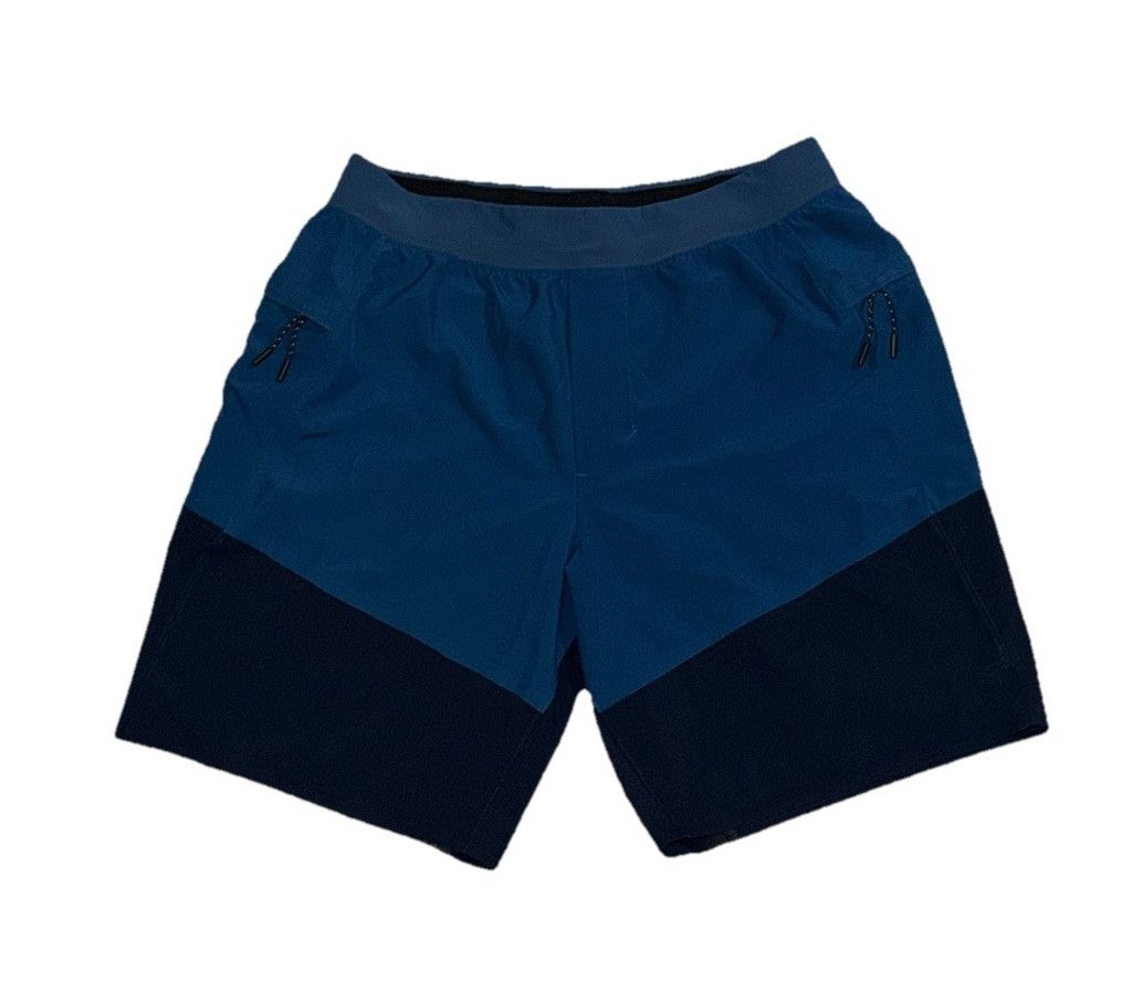 Lululemon Lululemon Namaste At The Beach Short 8” Size M True Navy Size US 30 / EU 46 - 2 Thumbnail