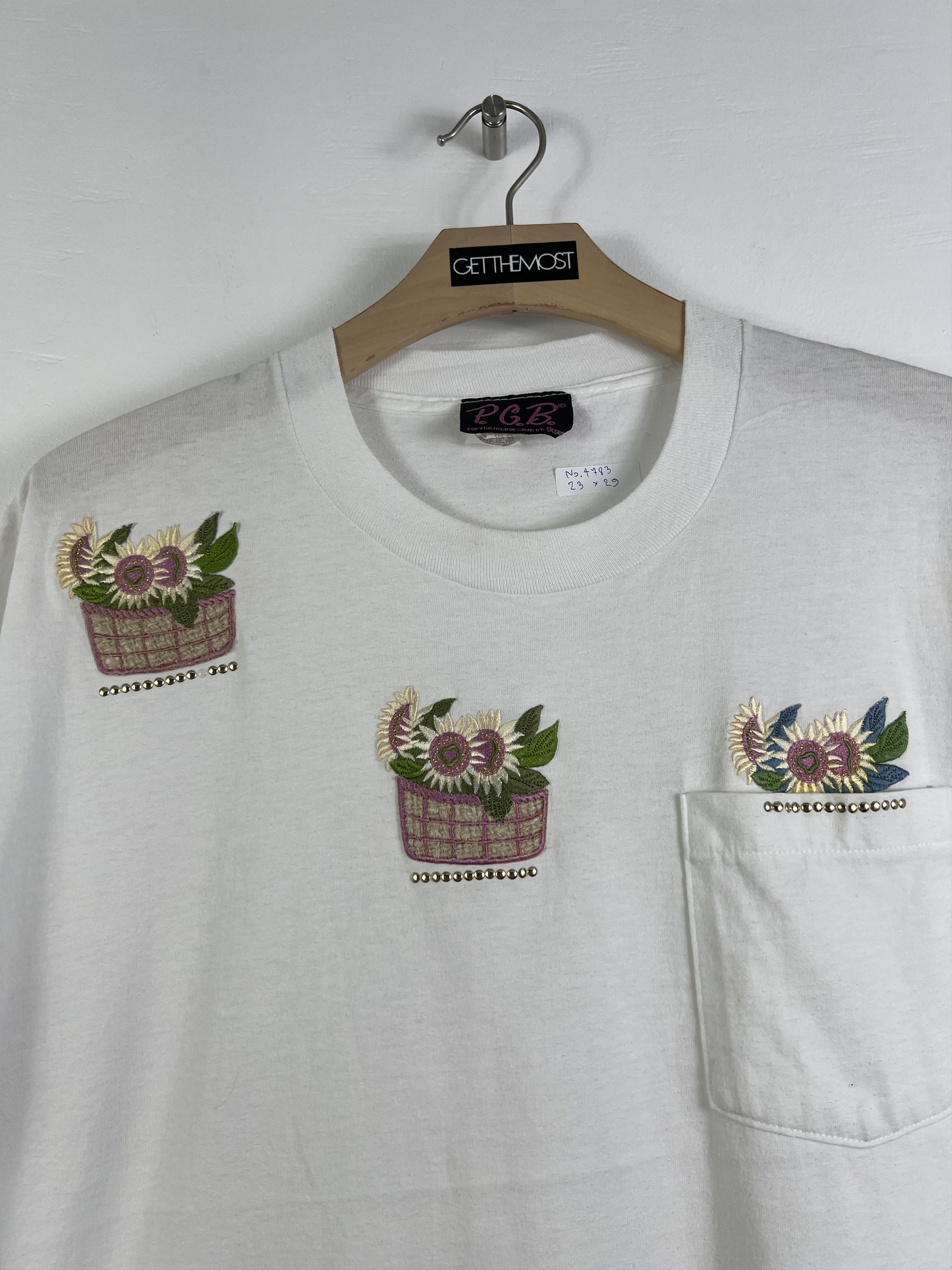 Vintage No.4783 Vintage 90s Floral Embroidery Pocket Tee (L) Size US L / EU 52-54 / 3 - 2 Thumbnail