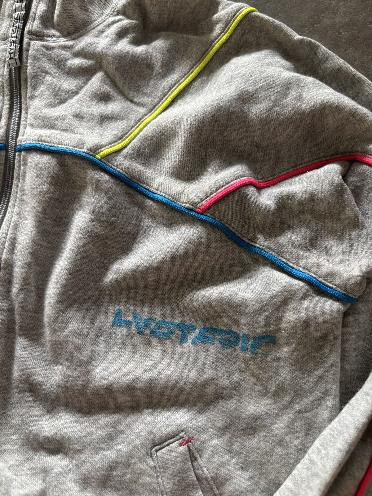 Hysteric Glamour rare hysteric glamour sweat tracktop multicolor lining Size US S / EU 44-46 / 1 - 9 Thumbnail