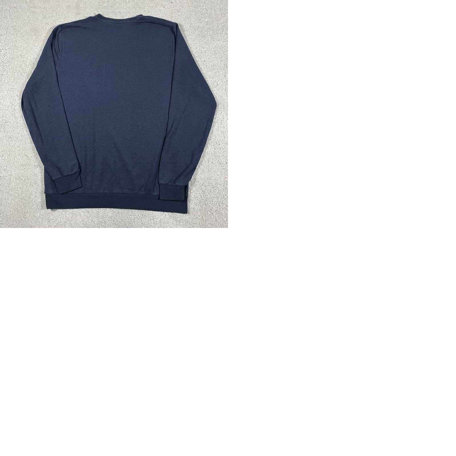 TravisMathew Travis Mathew Sweatshirt Mens XL Crewneck Golf Pullover Solid Blue Logo Embroidered Breathable Lightweight All Seasons Stretch Size US XL / EU 56 / 4 - 9 Thumbnail