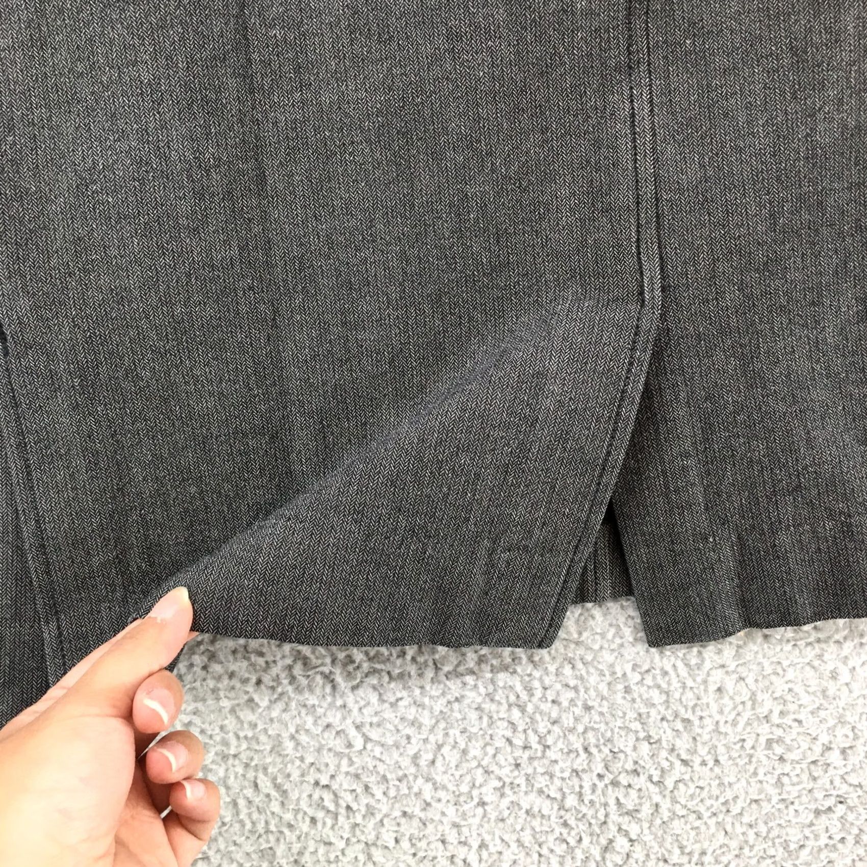 Banana Republic Banana Republic Stretch Straight & Pencil Skirts Womens 4 Gray Pleated Front Skirt Knee Length Womens 4 Gray Vintage No Size 27" / US 4 / IT 40 - 7 Thumbnail