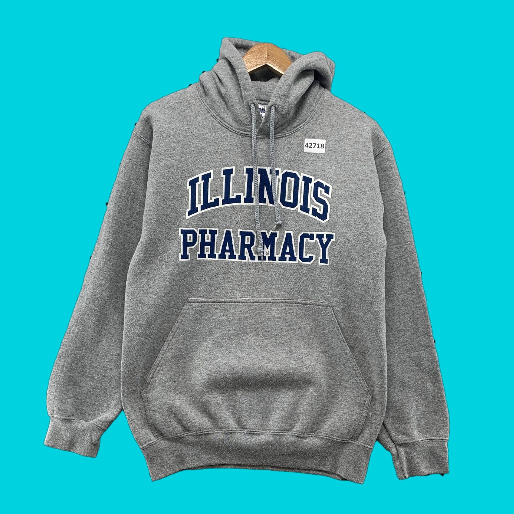 Gildan ILLINOIS PHARMACY Hoodie Sweatshirt Mens Small Gray Hooded Pullover Knit Fleece 50% Cotton 50% Polyester Gildan Heavy Blend Men Size US S / EU 44-46 / 1 - 1 Thumbnail