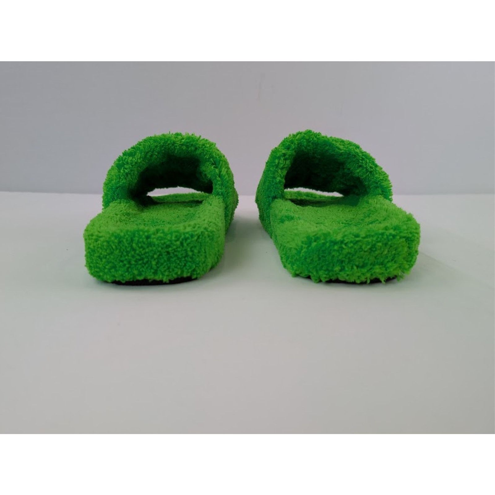 Balenciaga o1rshd1 Q:2 / Furry Political Campaign Slide Sandal in Apple Size US 11 / EU 44 - 13 Thumbnail