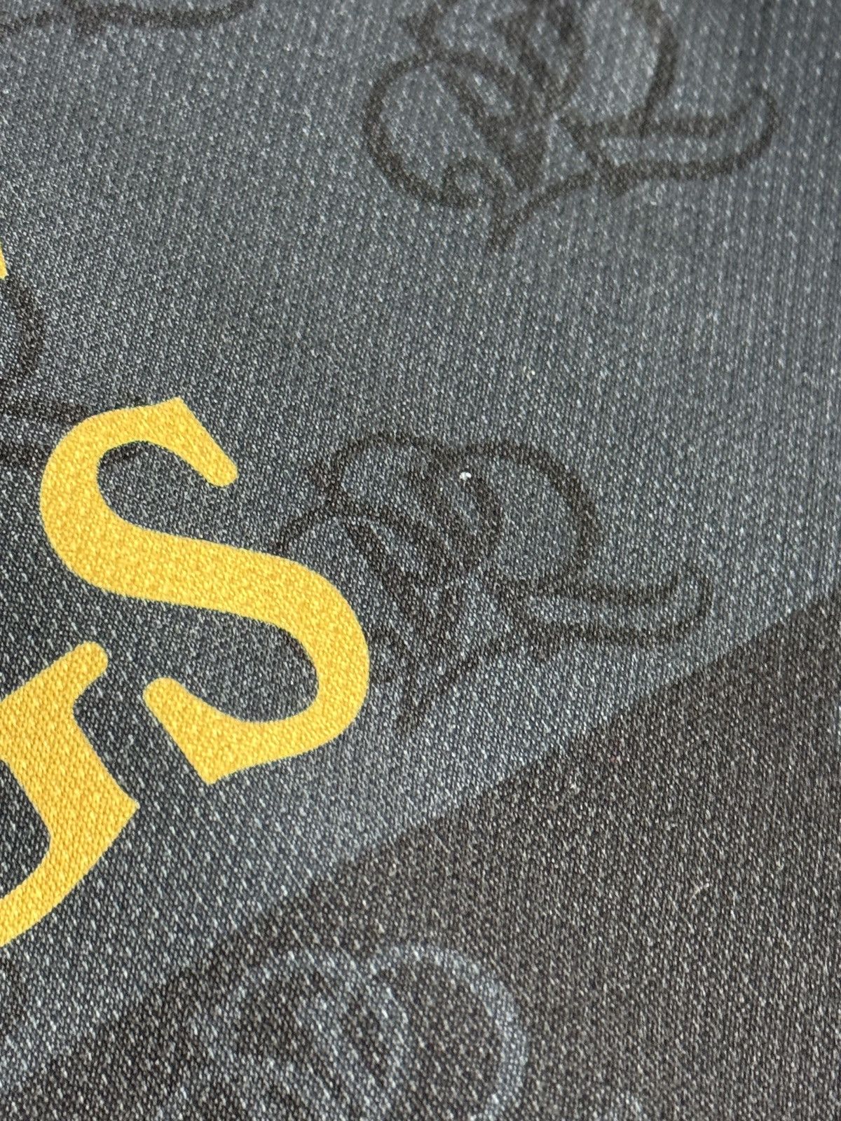 Errea Queens Park Rangers 21/22 Away Dickie Football Jersey Size US L / EU 52-54 / 3 - 10 Thumbnail