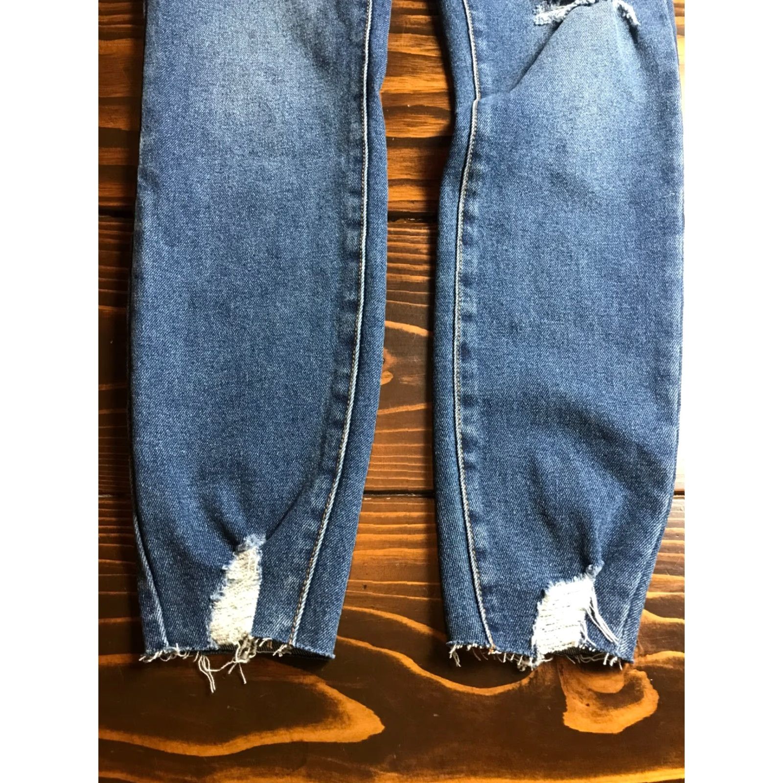 Vintage Maurices Jeans Women's Size 6 REG Blue Denim Distressed High Rise Cut Off Jeans Size 28" / US 6 / IT 42 - 3 Thumbnail