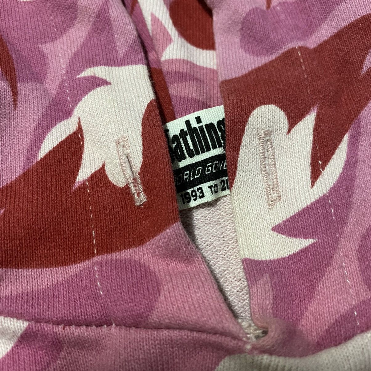 Bape Bape Pink Heart Camo Women’s Pullover Hoodie Size S / US 4 / IT 40 - 14 Thumbnail