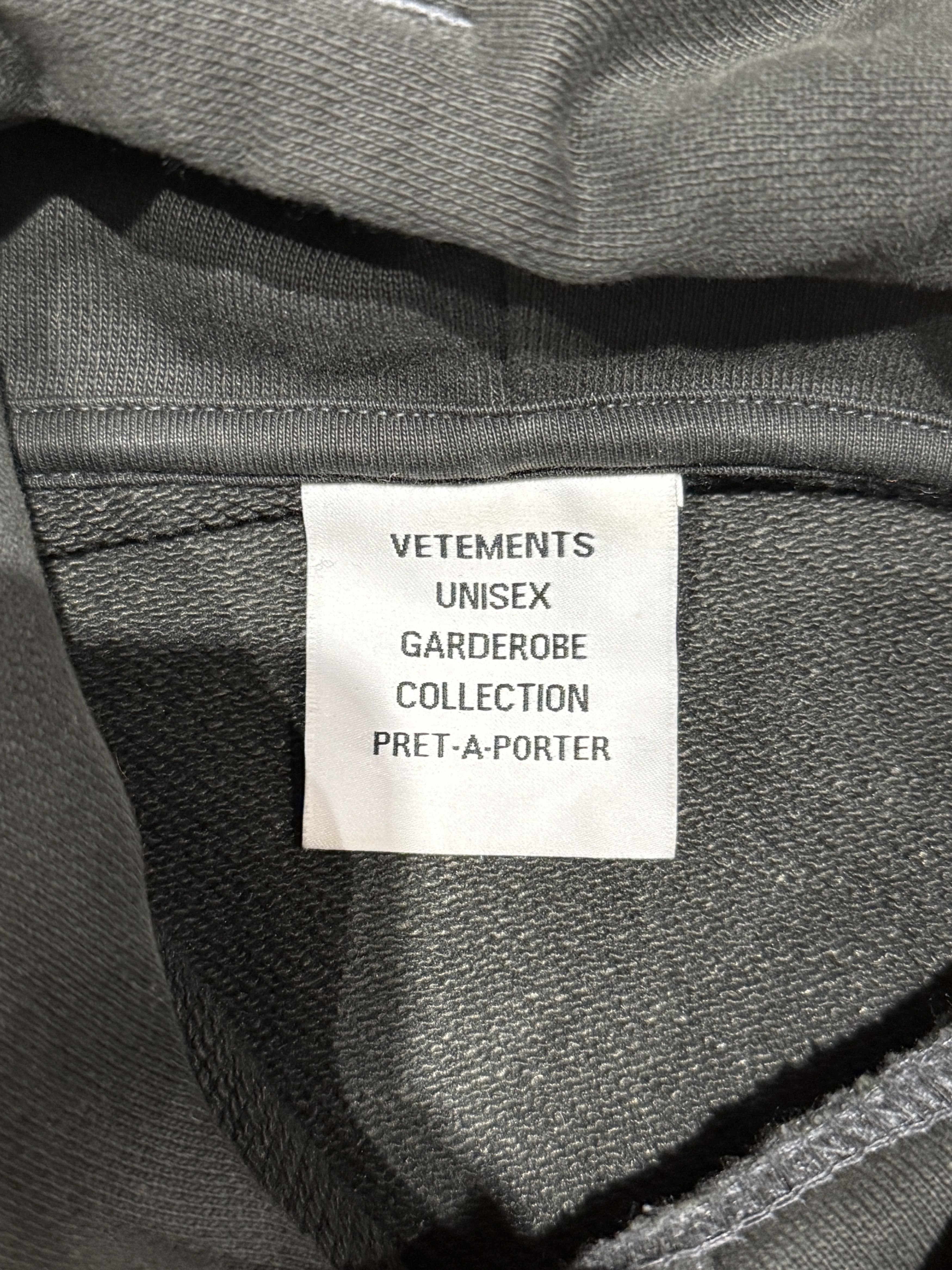 Vetements Vetements 2024 Metal Patch Hoodie Size US M / EU 48-50 / 2 - 6 Thumbnail