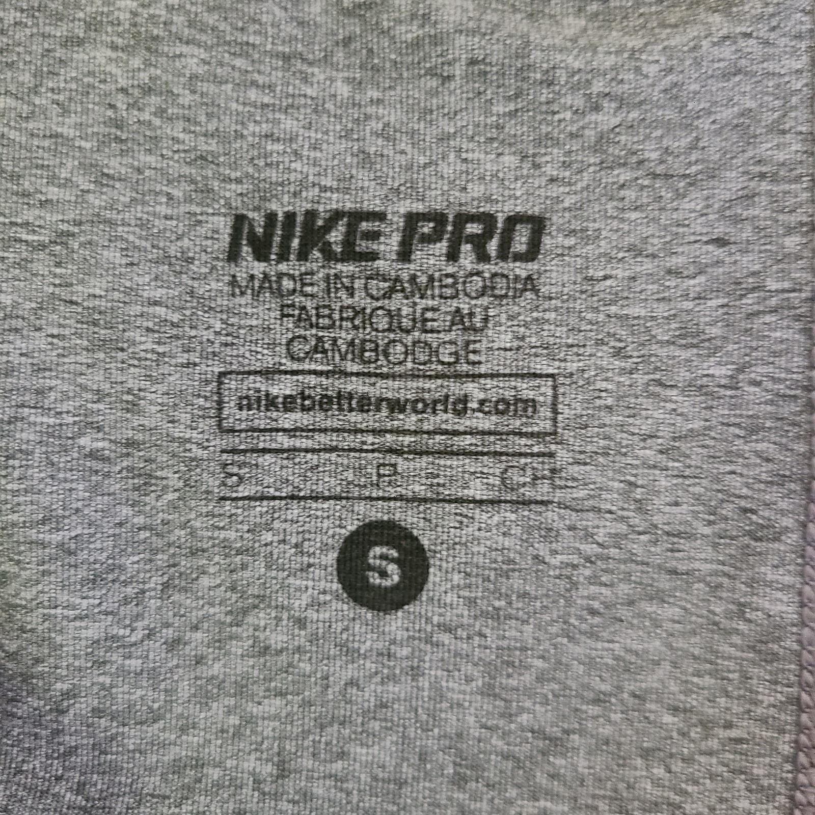 Nike Nike Pro Grey Capris S Women - 26"W 18"L Size 26" / US 2 / IT 38 - 3 Thumbnail