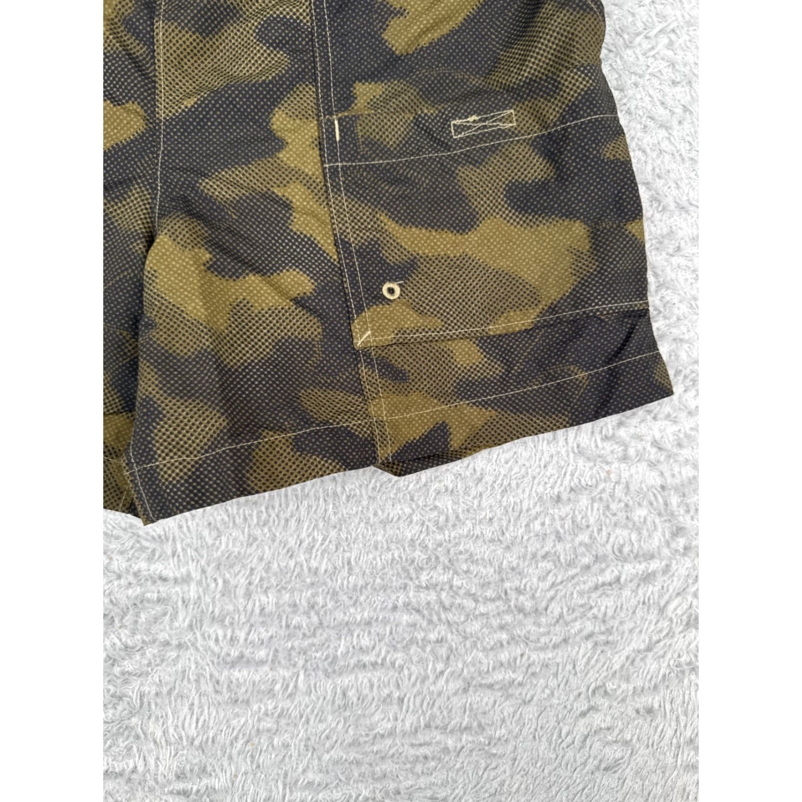Vintage VINTAGE Columbia Cargo Shorts Womens Large Green Belted 4" Inseam Hiking Camp/Activewear Womens L Green Cargo Shorts Size 36" / US 14 / IT 50 - 2 Thumbnail