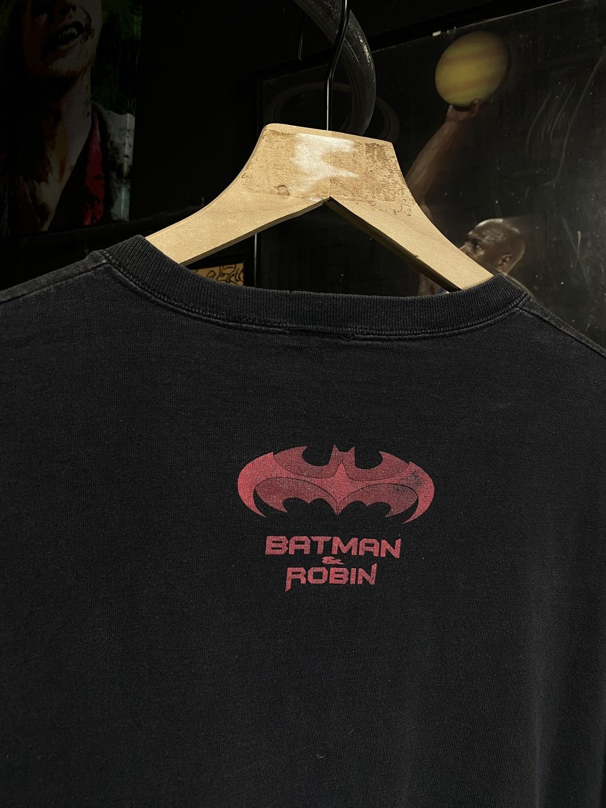 Vintage Vintage 90’s Robin T-Shirt Vtg Batman Movie Tee Size XLarge Size US XL / EU 56 / 4 - 5 Thumbnail