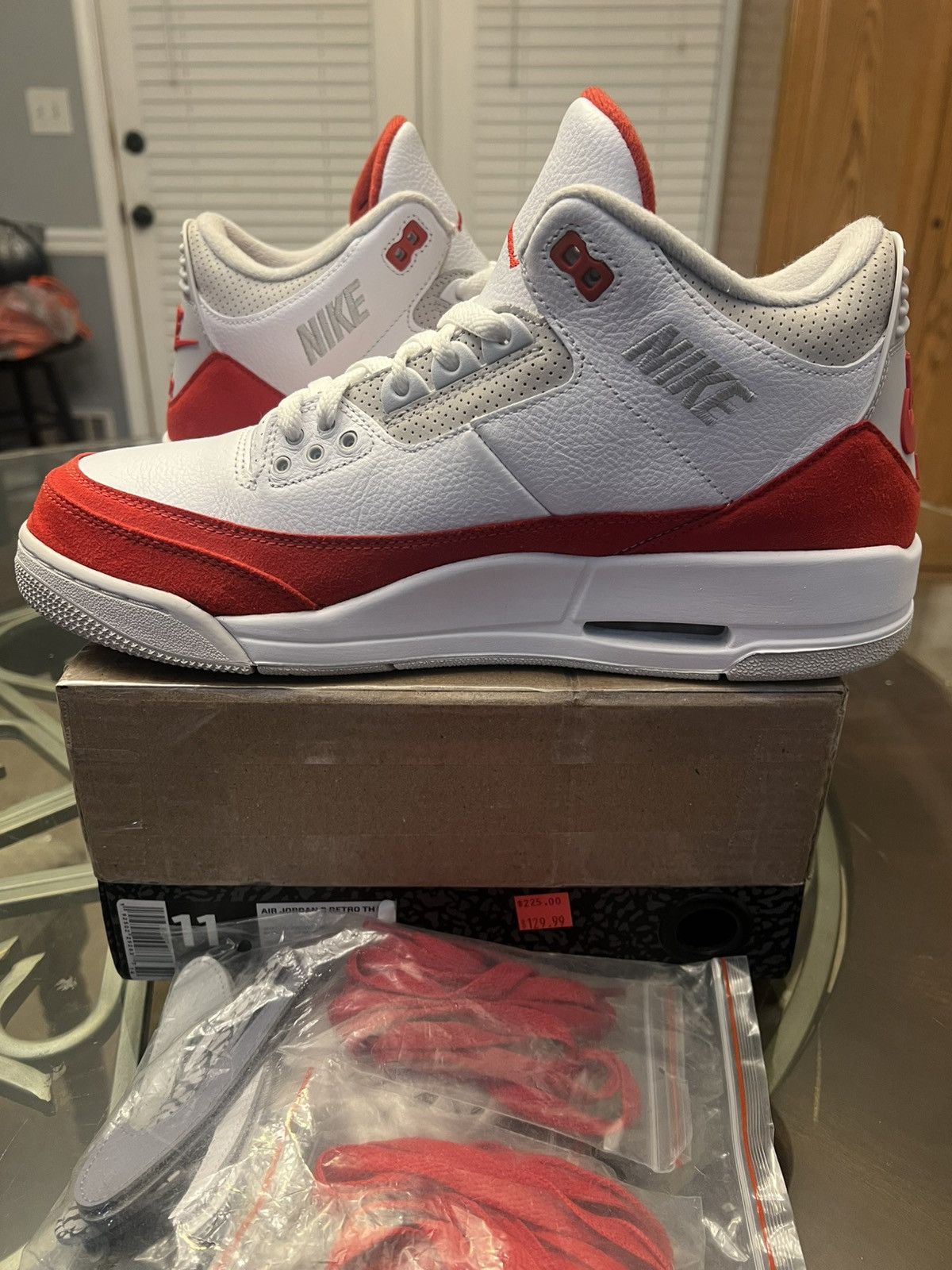 Jordan Brand Jordan 3 Retro “Air Max 1” 2019 Size US 11 / EU 44 - 9 Thumbnail