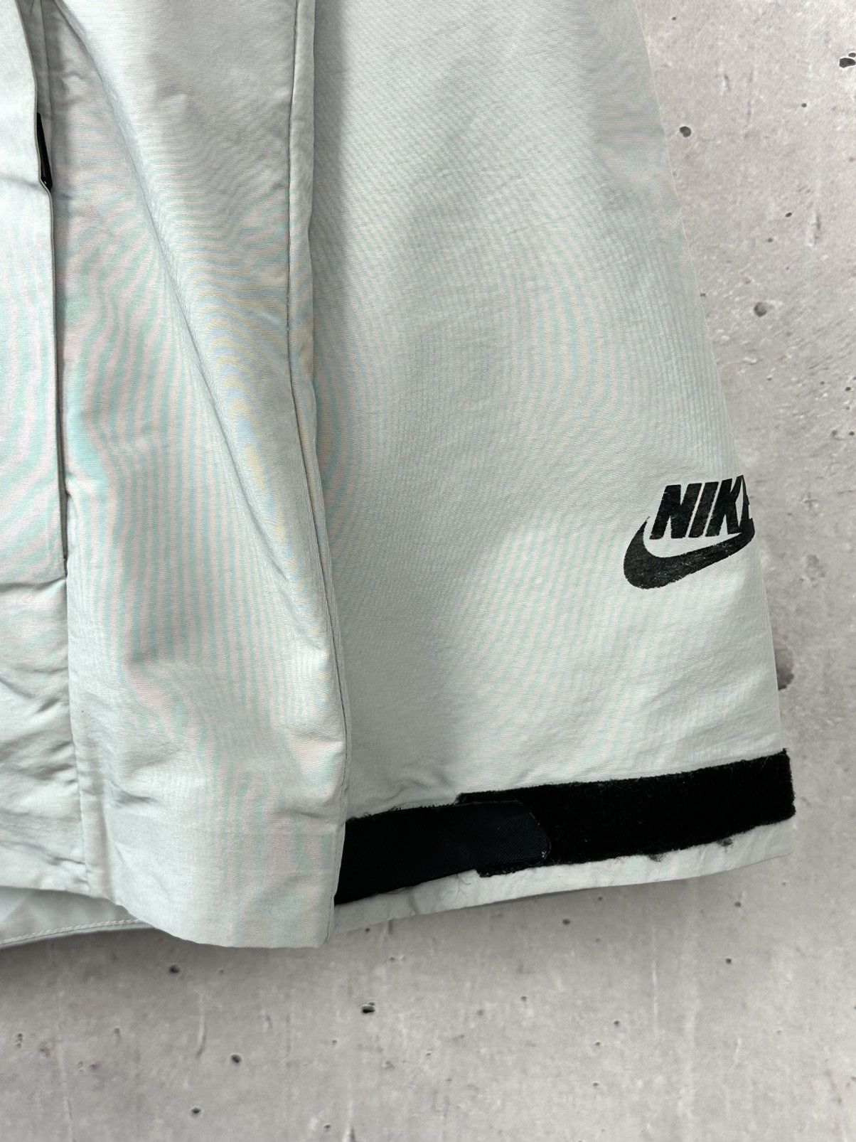 Nike × Vintage Nike Tech Fleece Grey Nylon Logo Hooded Light Jacket Size US L / EU 52-54 / 3 - 5 Thumbnail