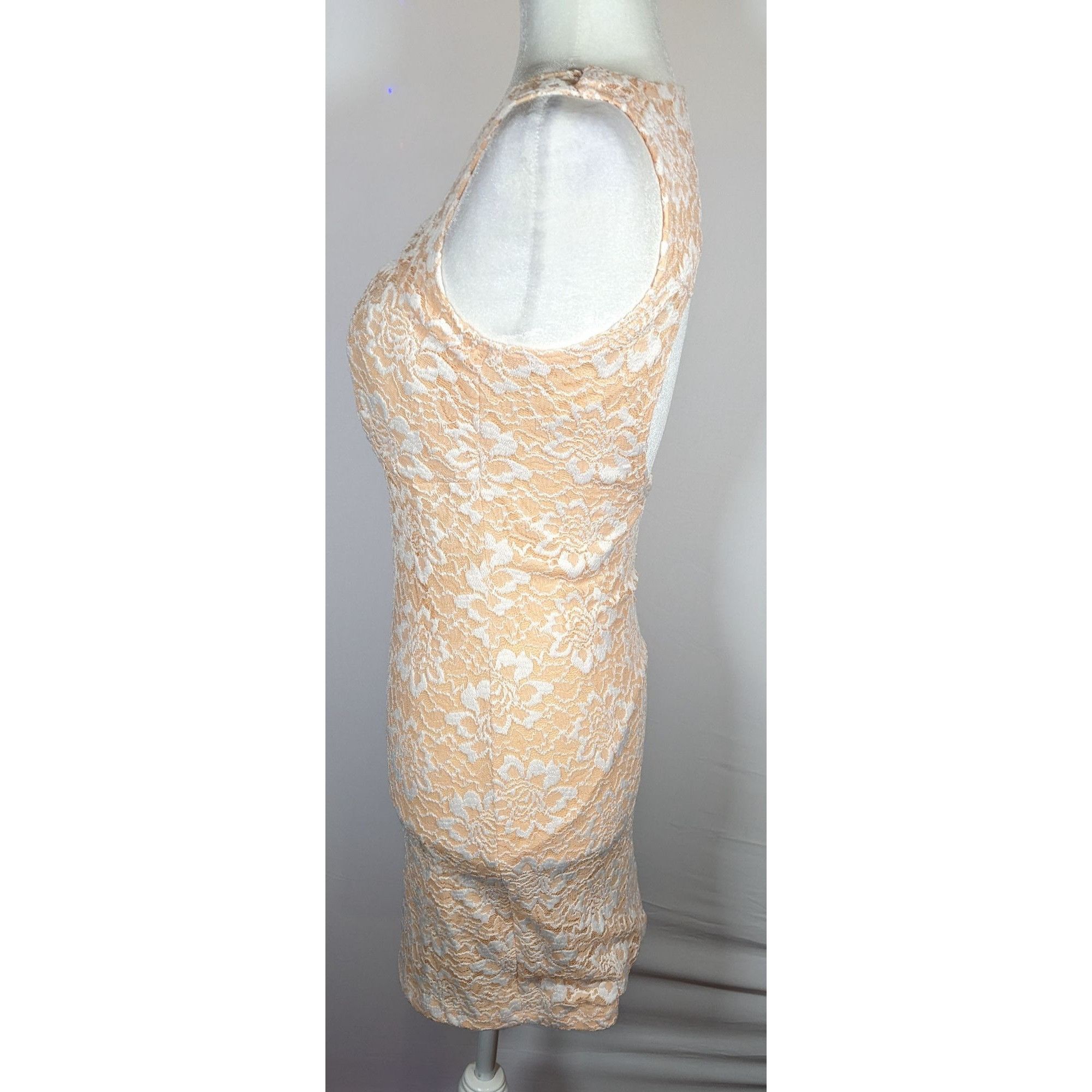 Other Alt. B Peach And White Floral Keyhole Open Back Bodycon Dres Size L / US 10 / IT 46 - 6 Thumbnail