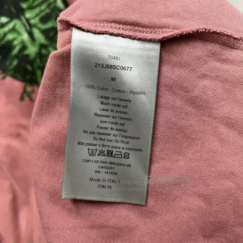 Dior Dior Men's Pink Cotton Graphic Tee . Size US M / EU 48-50 / 2 - 5 Thumbnail