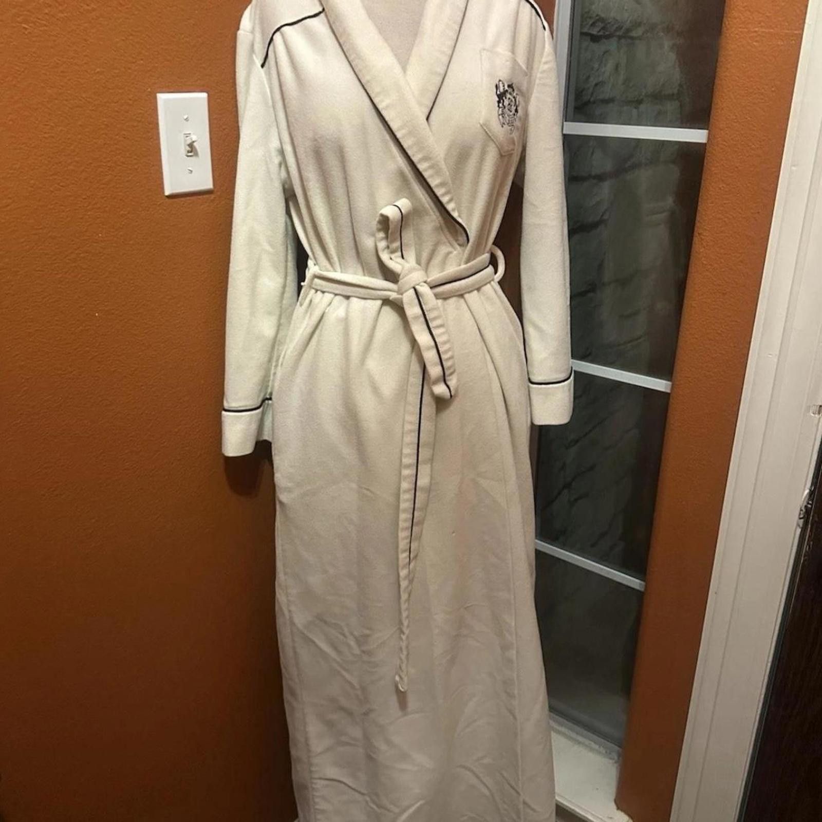 Bill Blass Vintage Bill Blass Bathrobe Robe Logo Monogram Size ONE SIZE - 3 Thumbnail