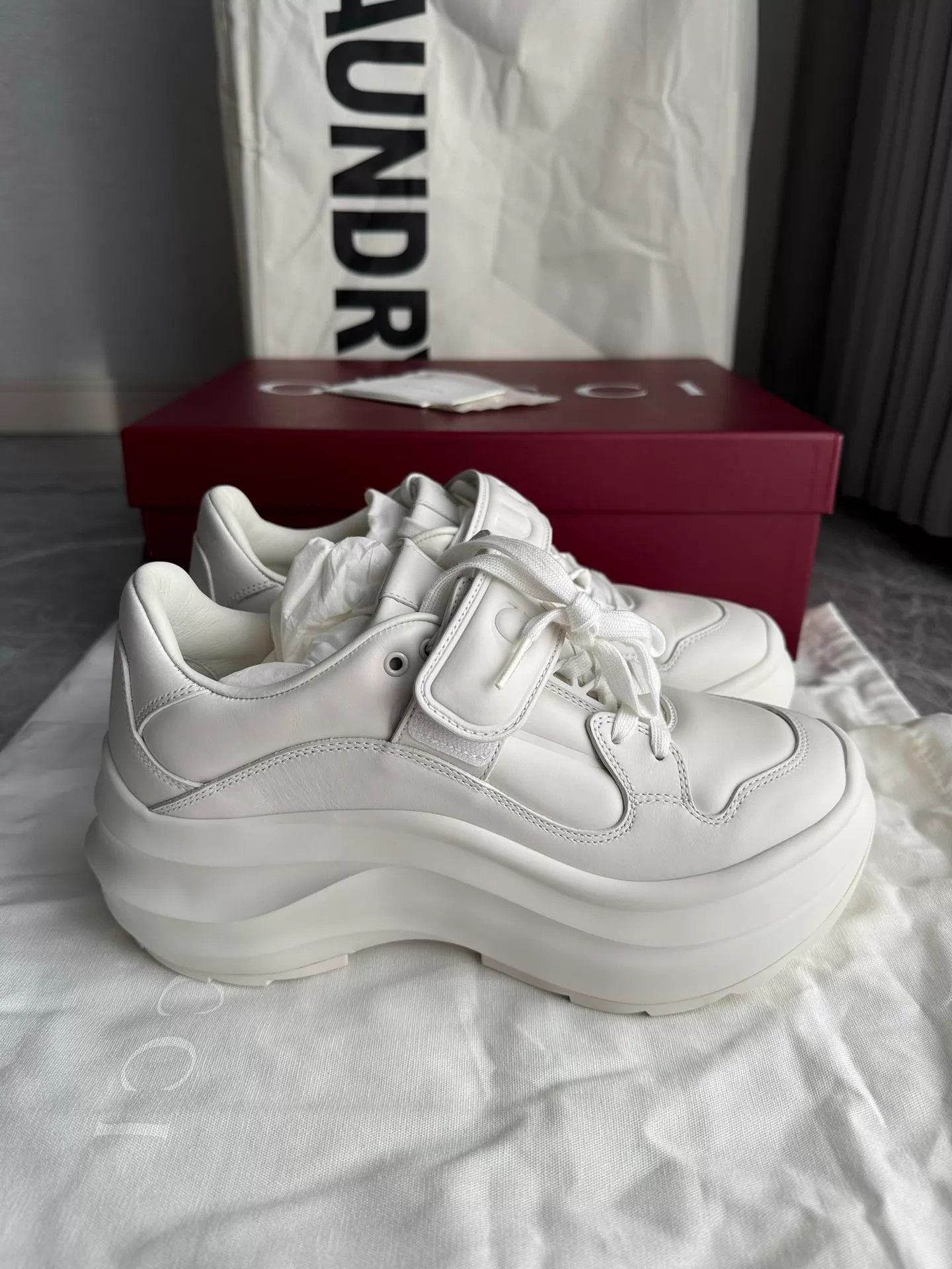 Gucci Gucci Platform Velcro Dad Sneaker White 37.5 Size US 7 / IT 37 - 4 Thumbnail