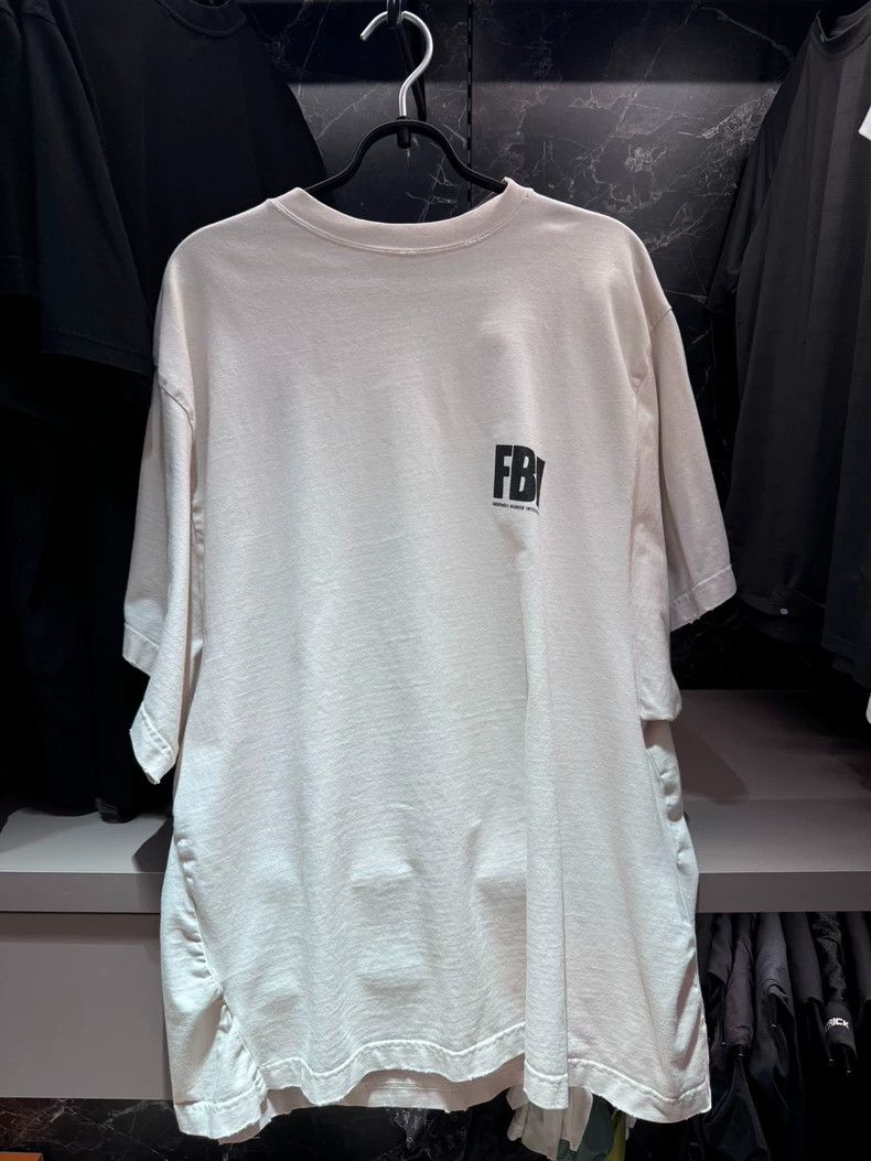Balenciaga Balenciaga FBI front and back letter logo beige short sleev Size US S / EU 44-46 / 1 - 1 Thumbnail