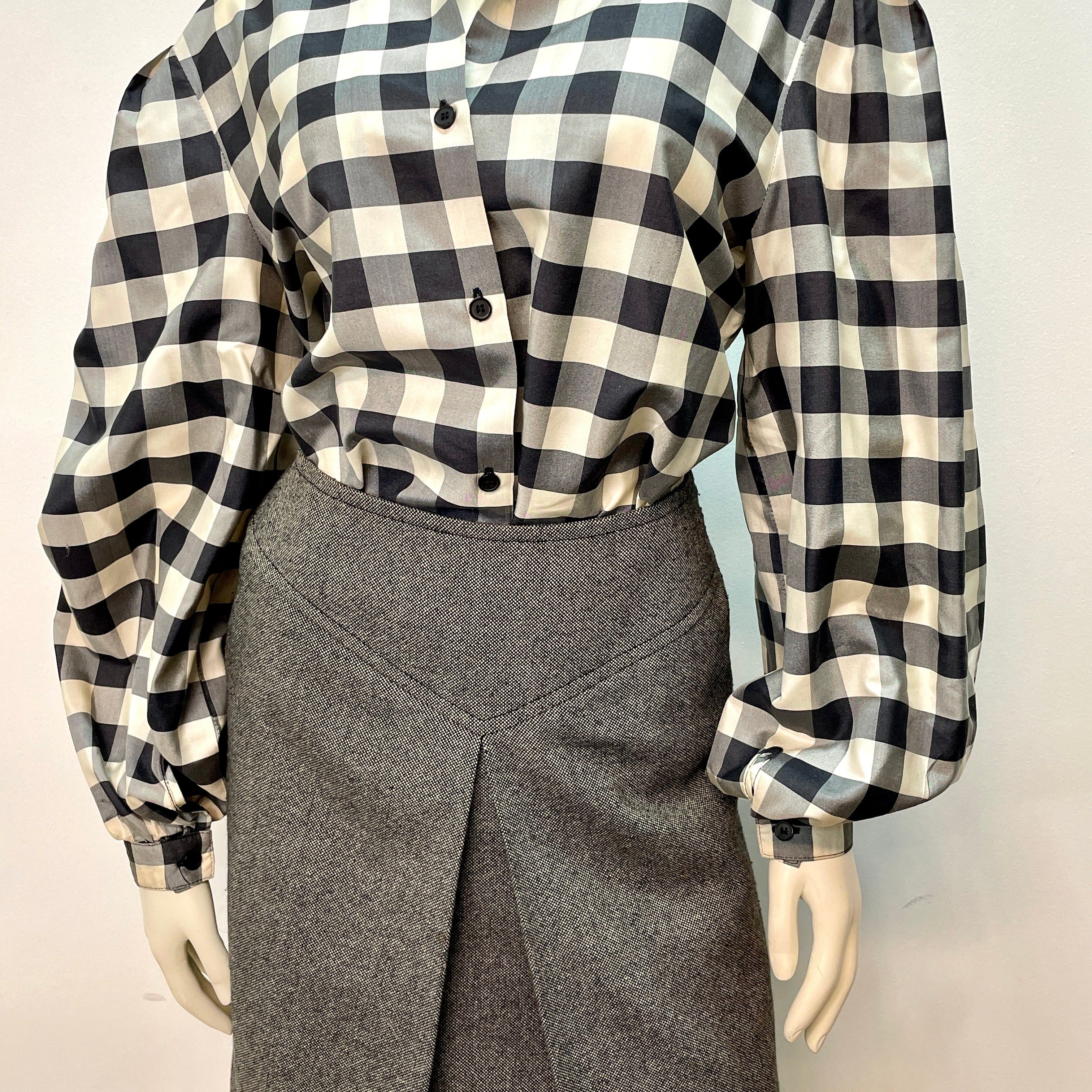 Dior Made In France Vintage Miss Dior Wool Skirt 25" Waist Size 25" / US 0 / IT 36 - 6 Thumbnail