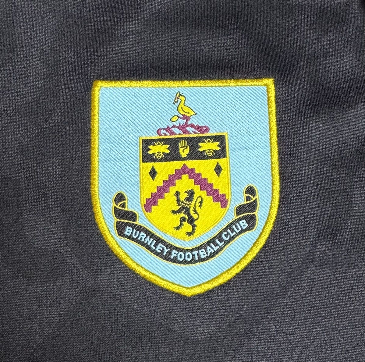 Umbro Burnley 2020 2021 Away Football Shirt Soccer Jersey Umbro Size US XXL / EU 58 / 5 - 6 Thumbnail