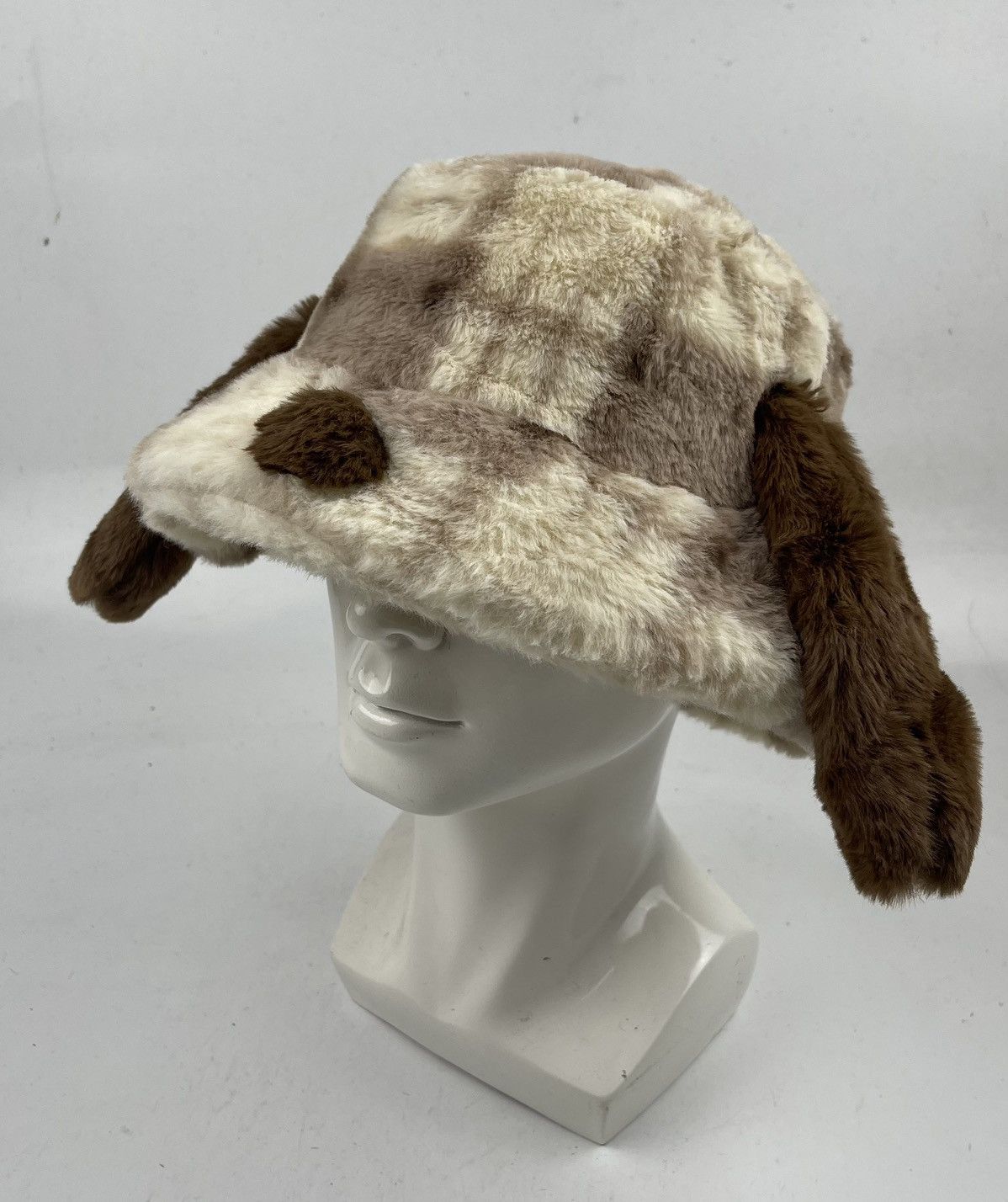 Universal Studios rare design dog hat tc37 Size ONE SIZE - 1 Thumbnail