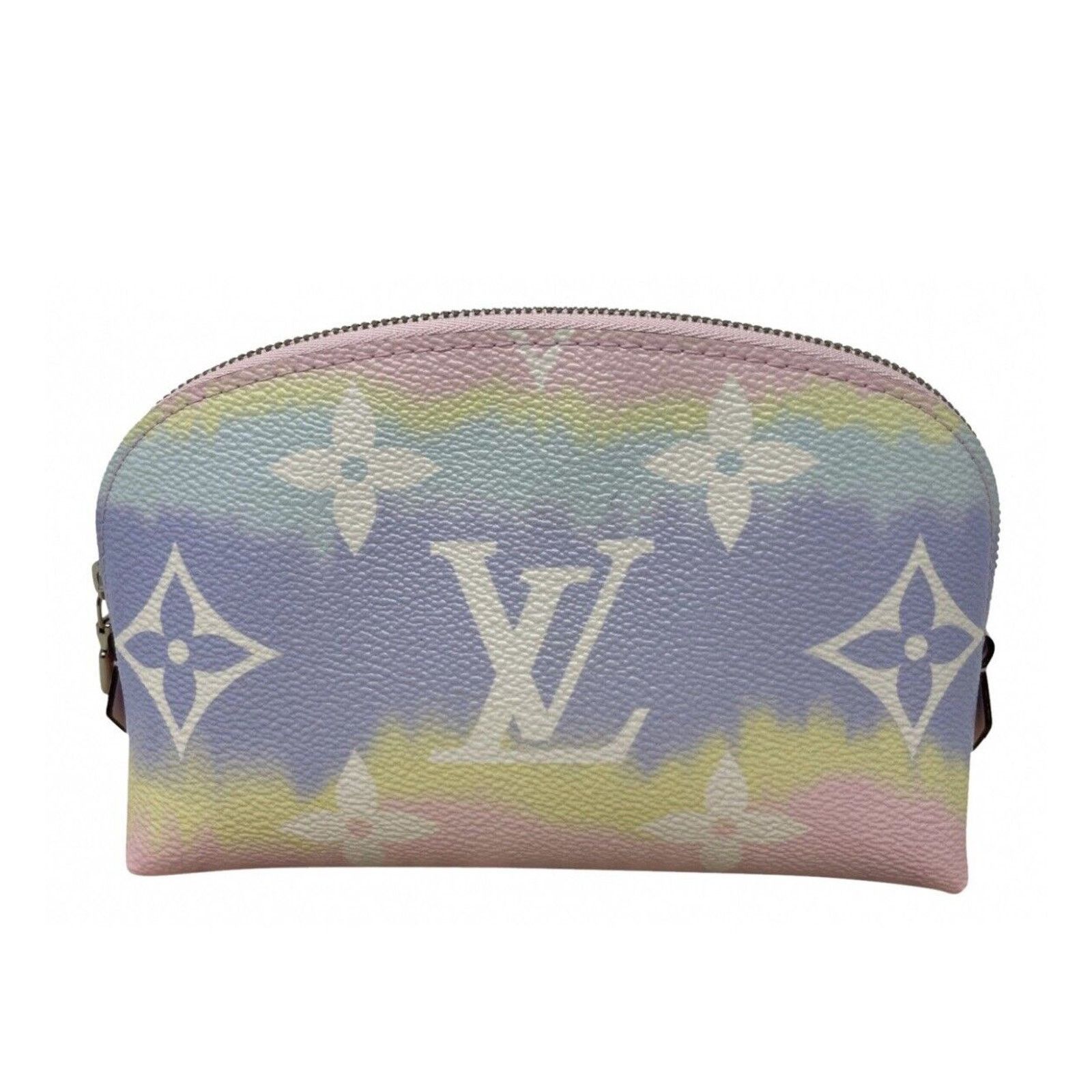 Louis Vuitton Louis Vuitton Monogram Giant LV Escale Pochette Cosmetic Size ONE SIZE - 12 Thumbnail
