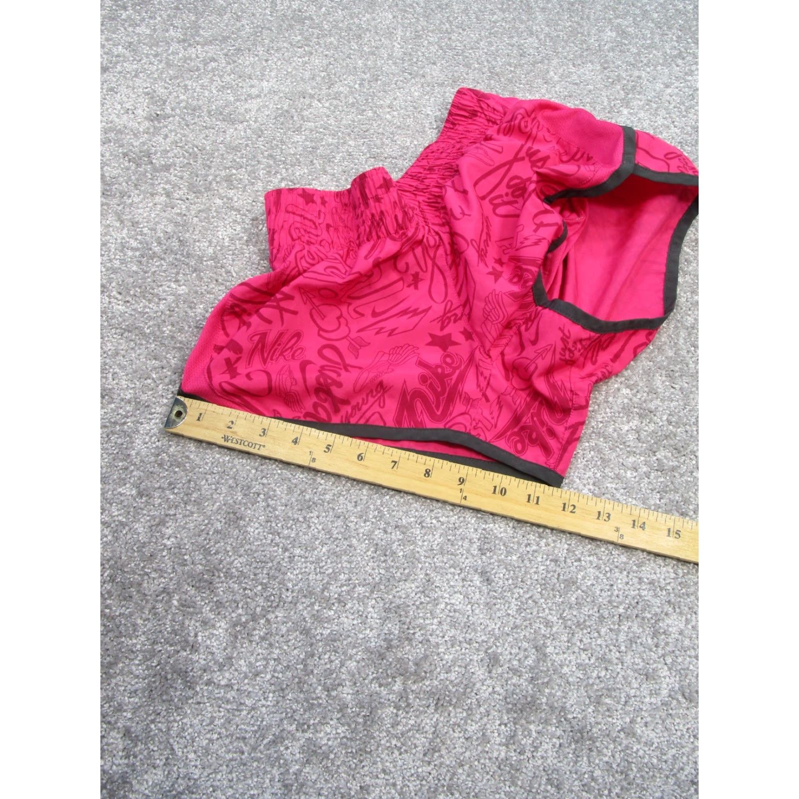 Nike Nike Shorts Womens Small Dri Fit Graphic Pink Lightweight 2.5" Athletic Running Gym & Training 90s? Size 28" / US 6 / IT 42 - 5 Thumbnail