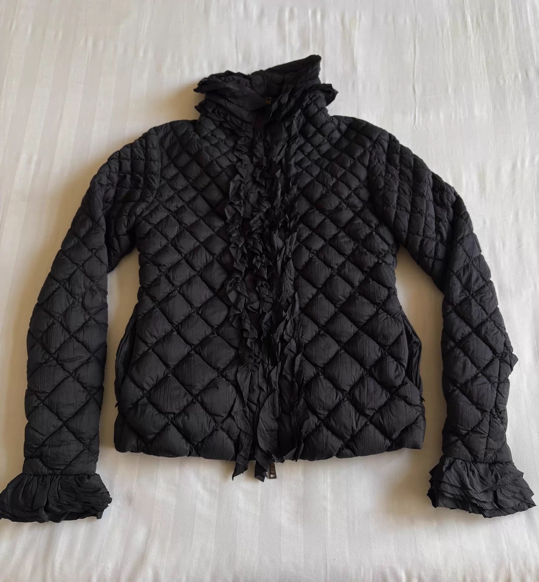 Emporio Armani Emporio Armani Vintage Flower Puffer Jacket Lace Trim Dual Size XS / US 0-2 / IT 36-38 - 3 Thumbnail