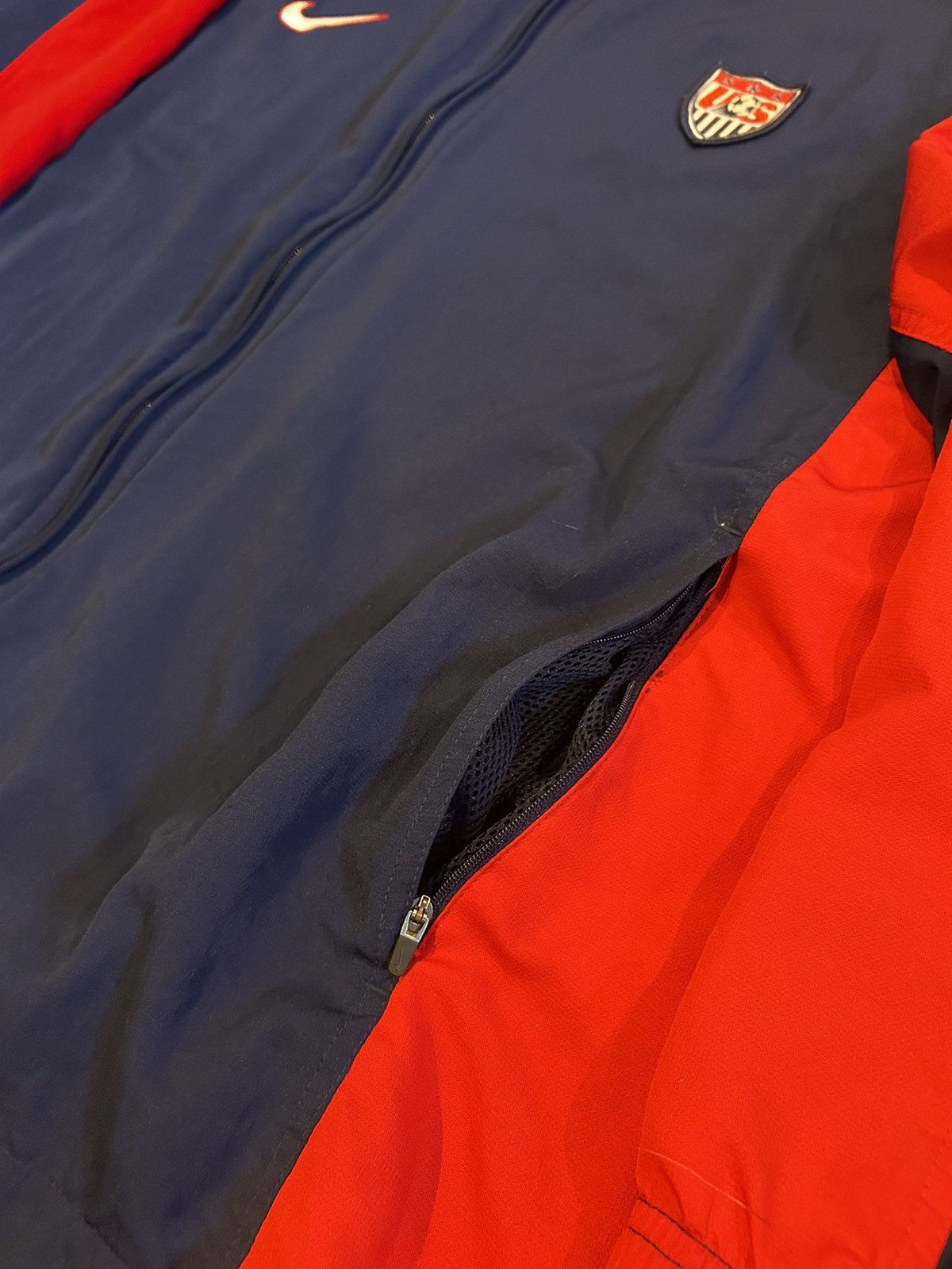 Nike 96/98 USMNT Light Training Jacket Size US L / EU 52-54 / 3 - 12 Thumbnail