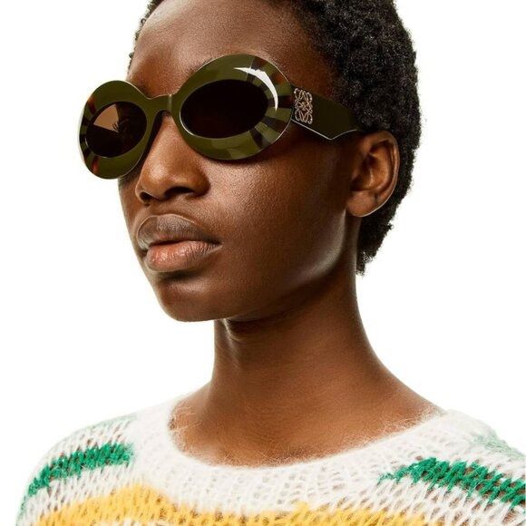 Loewe Loewe LW40091I 96E Sunglasses Havanan/Green Oval Frame Size ONE SIZE - 3 Thumbnail