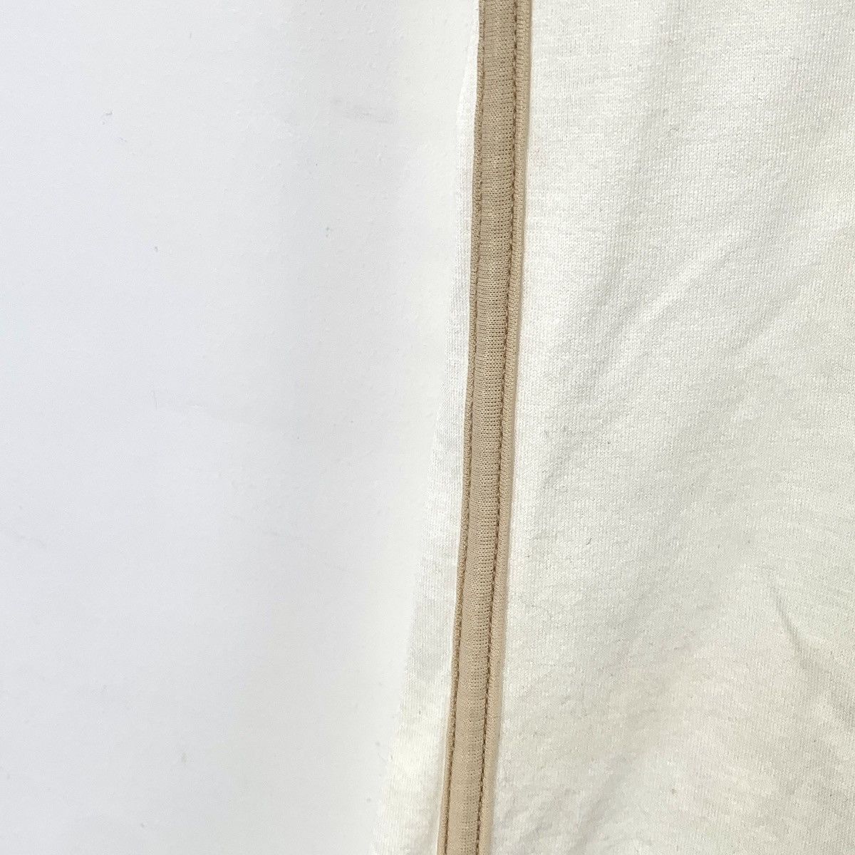 Dior Dior Off-White Bee Embroidered Short Sleeve T-Shirt K26WX Size US S / EU 44-46 / 1 - 4 Thumbnail