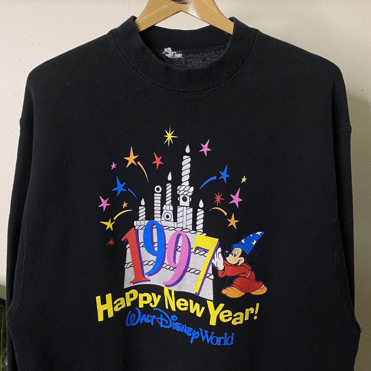 Disney × Mickey Mouse × Vintage 1997 Walt Disney World Happy New Year Mickey Fantasia Size US M / EU 48-50 / 2 - 2 Thumbnail
