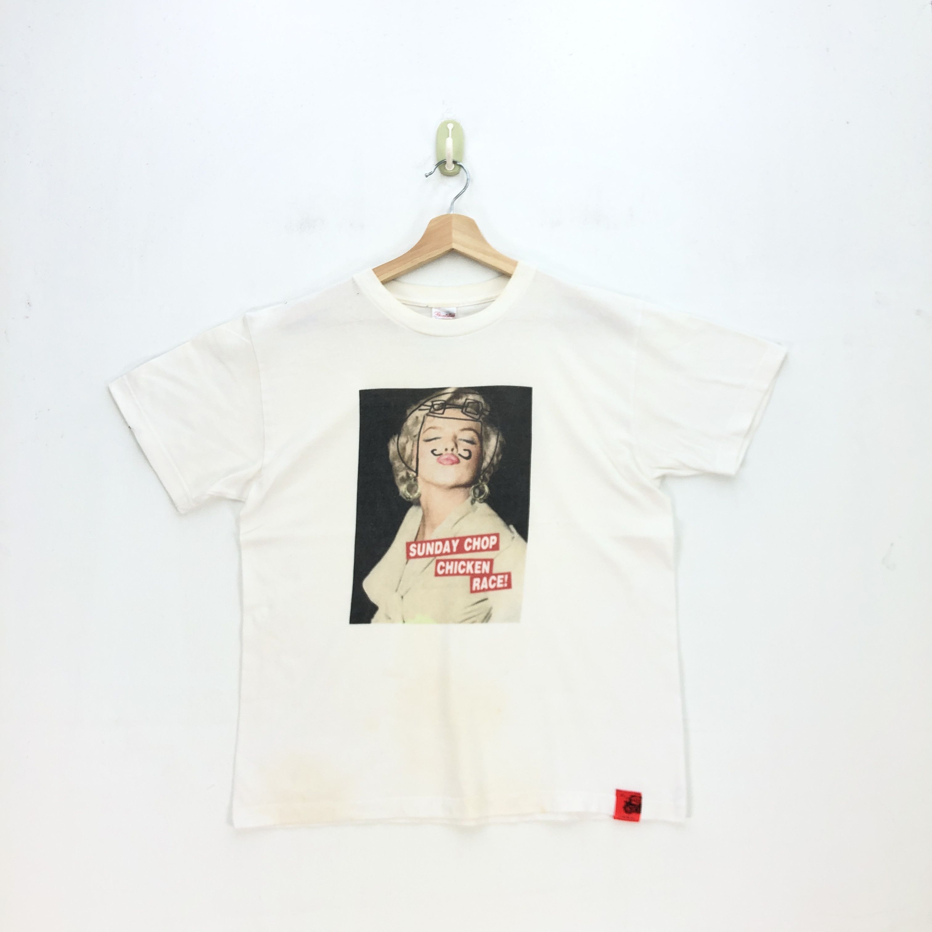 Japanese Brand Vintage Marilyn Monroe Parody T Shirt Fuck Pop Art Tees Size US M / EU 48-50 / 2 - 1 Thumbnail