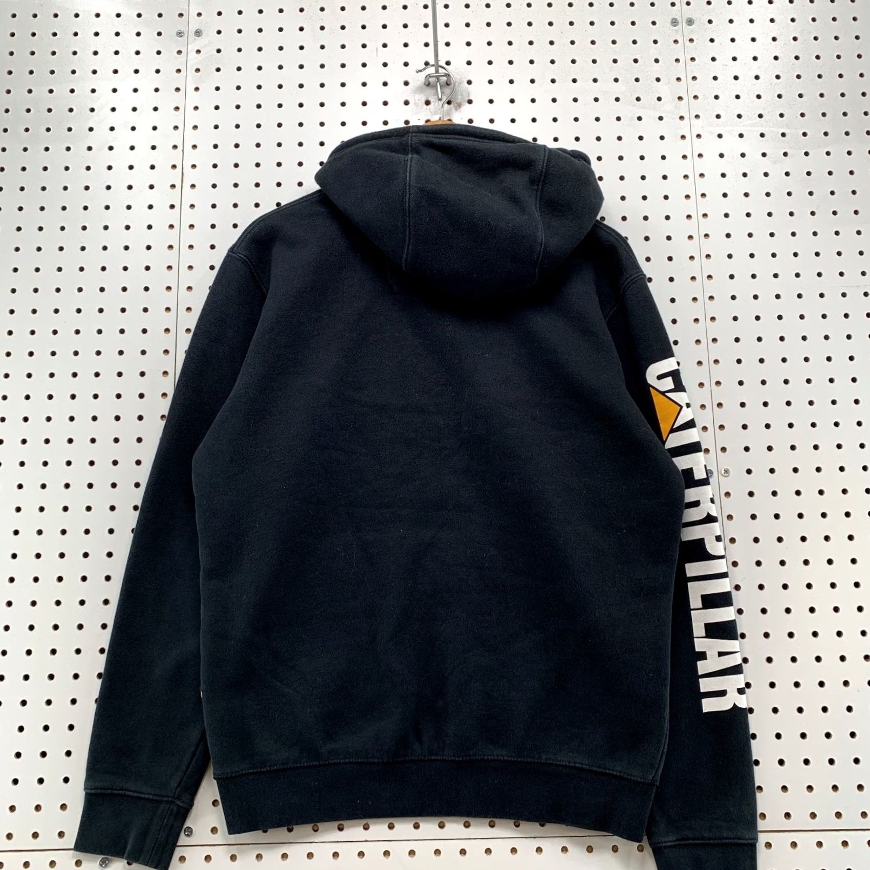 Vintage CAT Hoodie Mens M Black Fleece Pullover Hooded Sweatshirt Size US M / EU 48-50 / 2 - 2 Thumbnail
